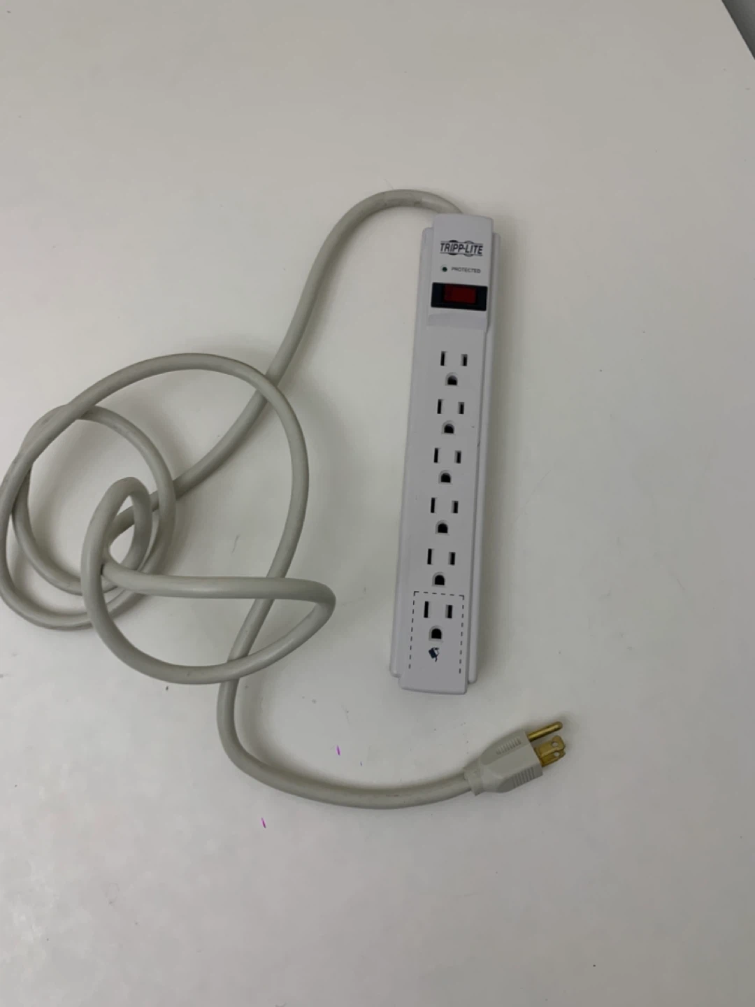 Power Bar - TRIPP-LITE Surge Protector Power Strip - Electronics