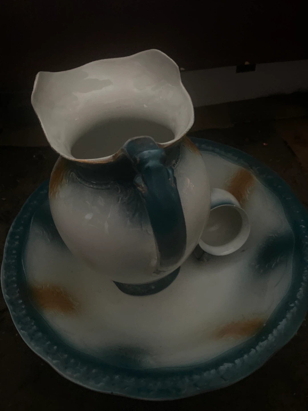 Antique shaving set