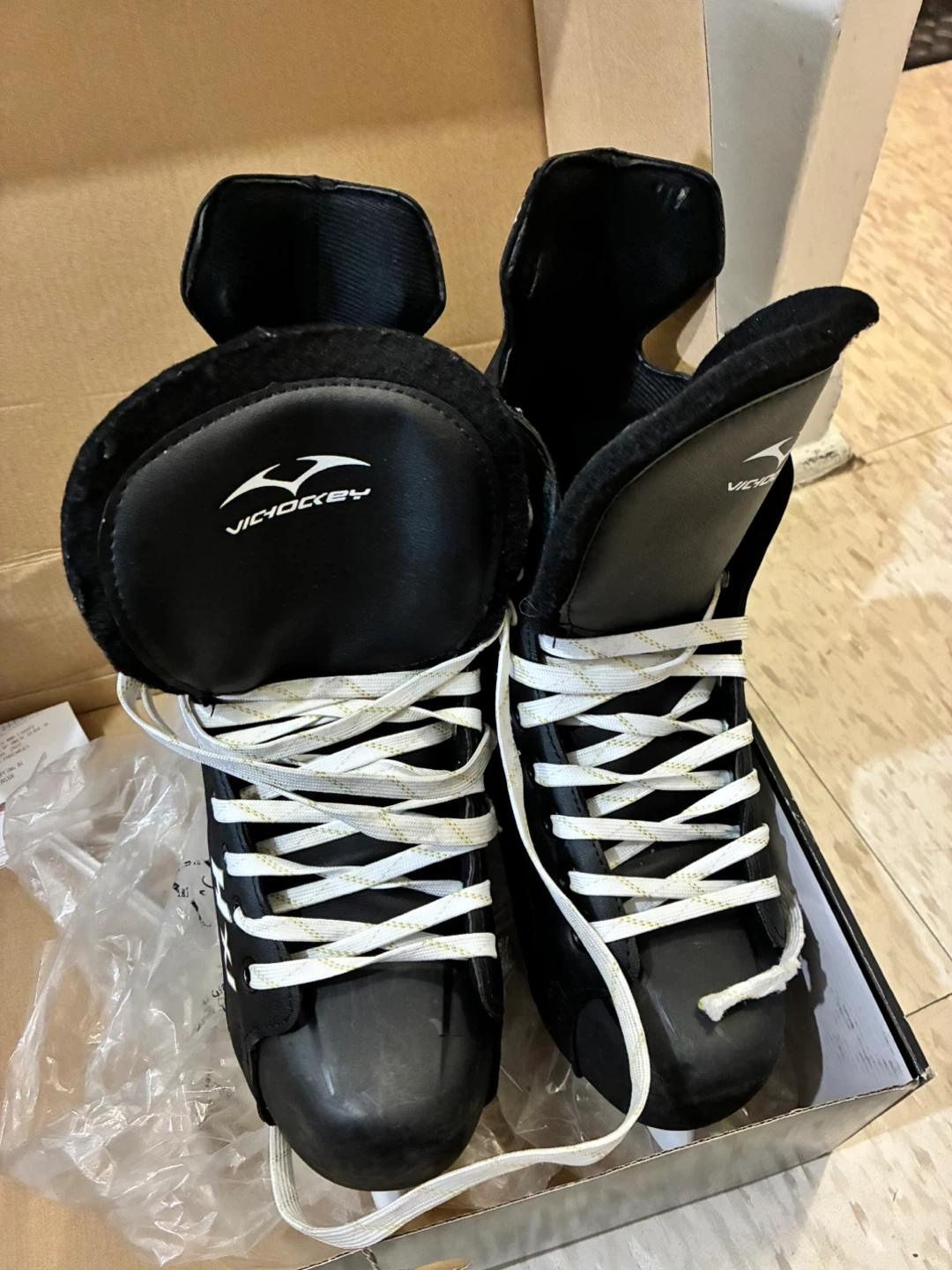 Vickerey Hockey Skates - photo 2
