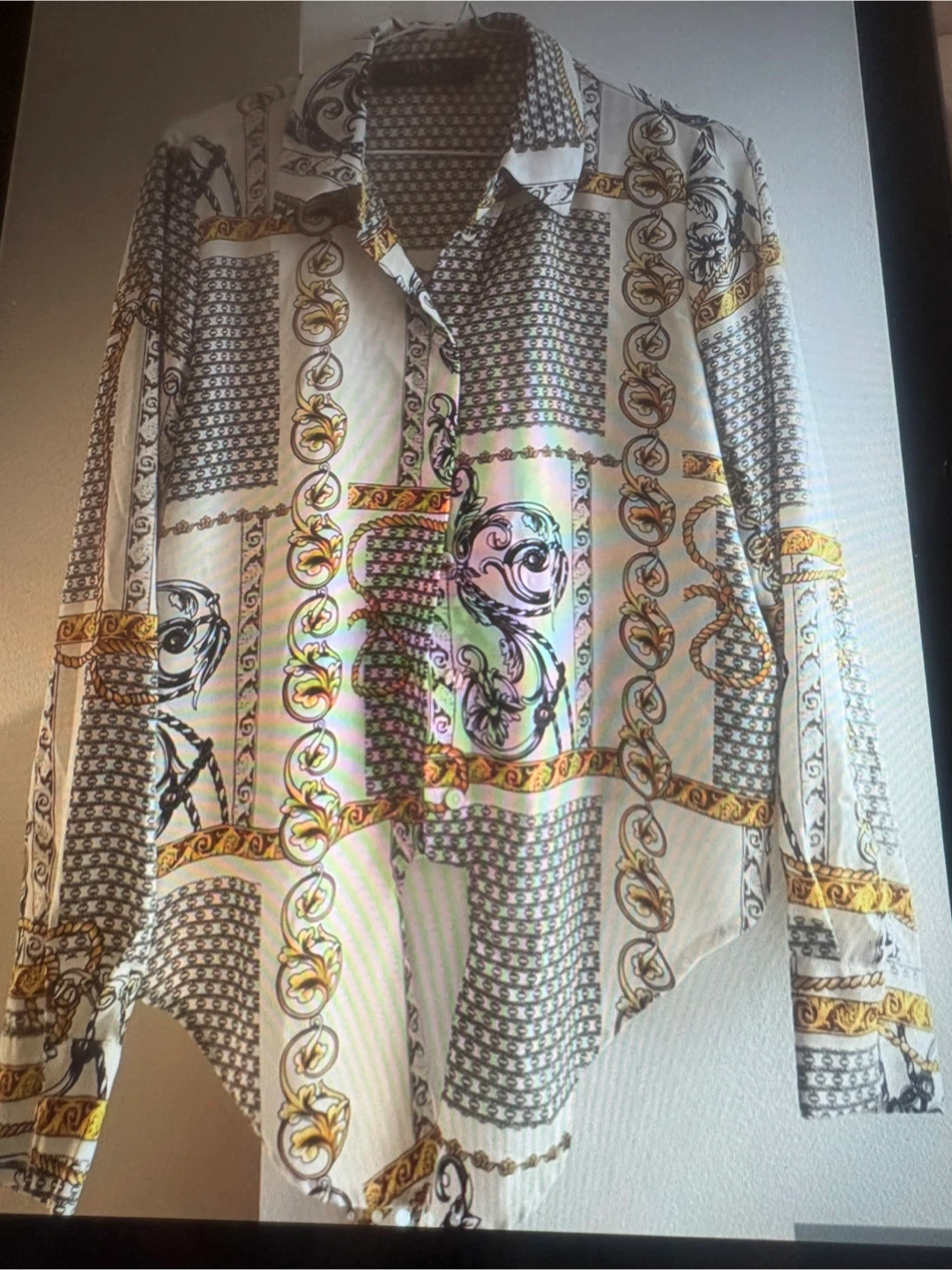 Chemise à motif M