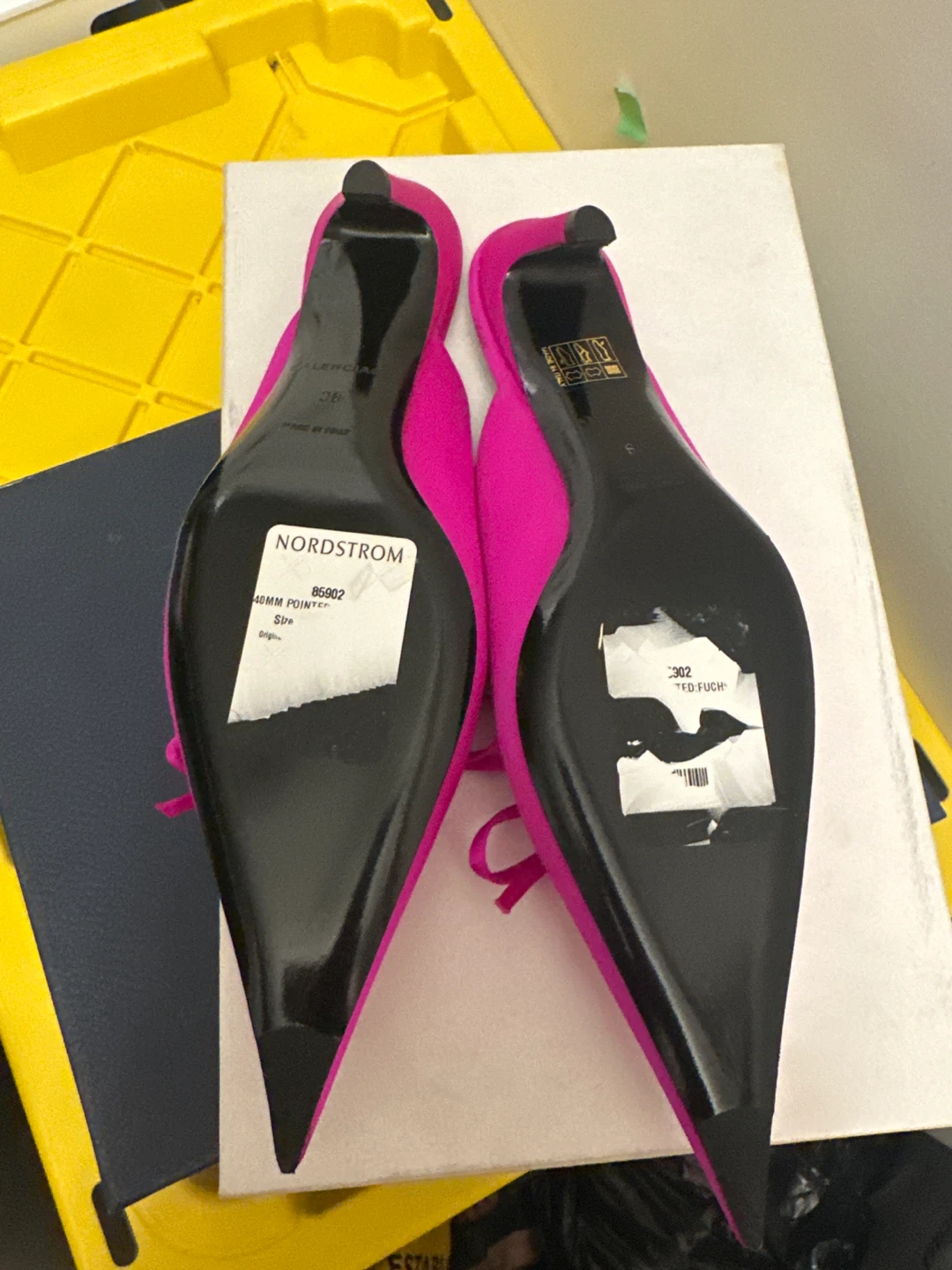 Balenciaga Pink Pointed Toe Bow Heels Size 38 - photo 2