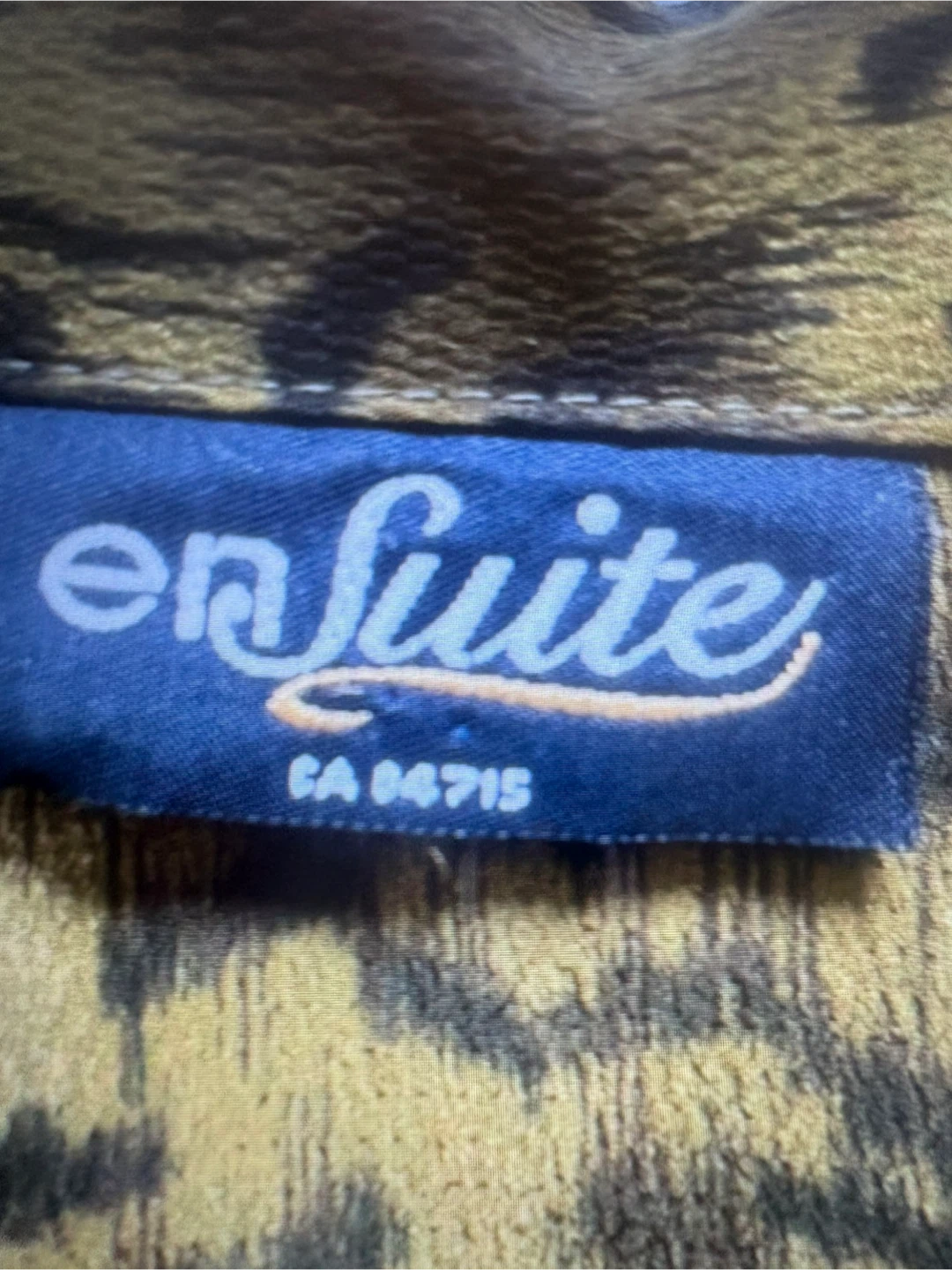 Chemise "En Suite" imprimé léopard jaune et noir - photo 3