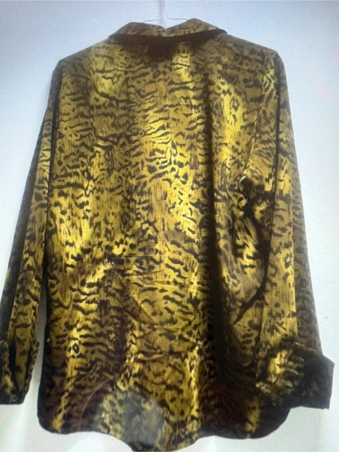 Chemise "En Suite" imprimé léopard jaune et noir - photo 2