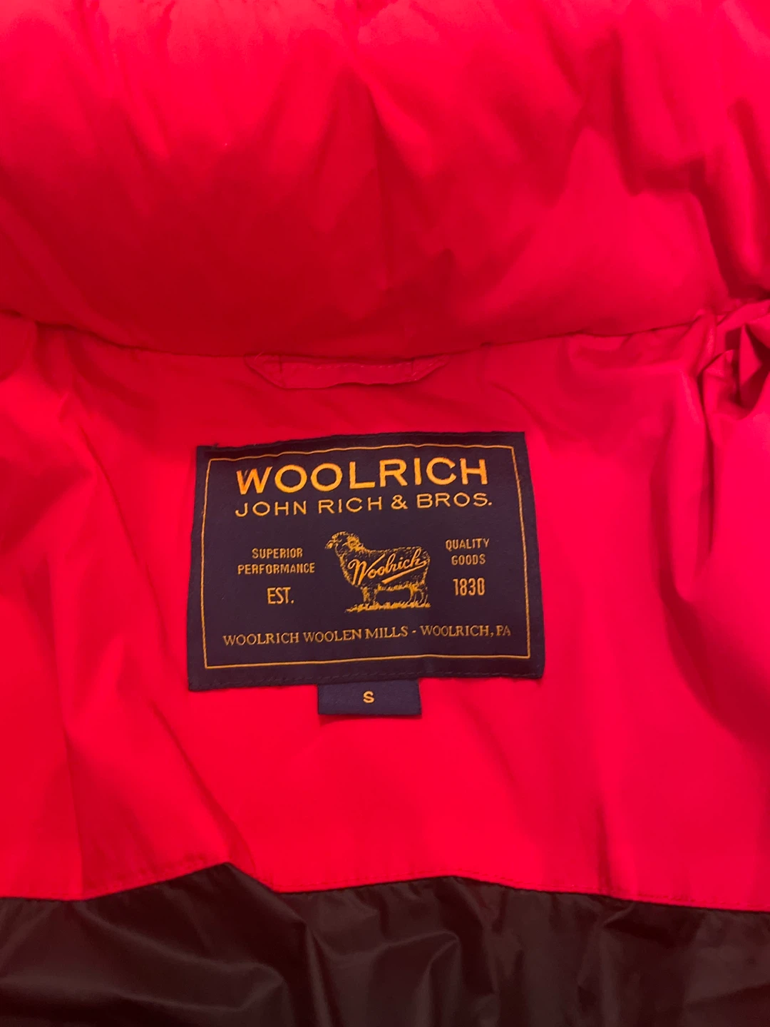 Almost new Woolrich Red Down Puffer Jacket Size S - photo 2