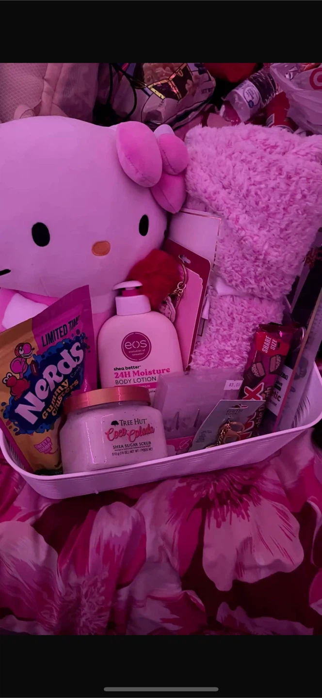 EOS and Tree Hut Body Lotion & Scrub Set