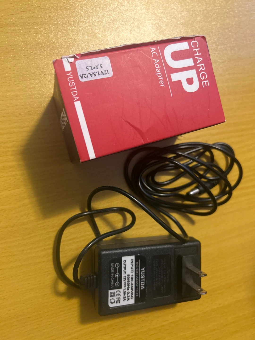 YUSTDA 12V 1.5A AC Adapter