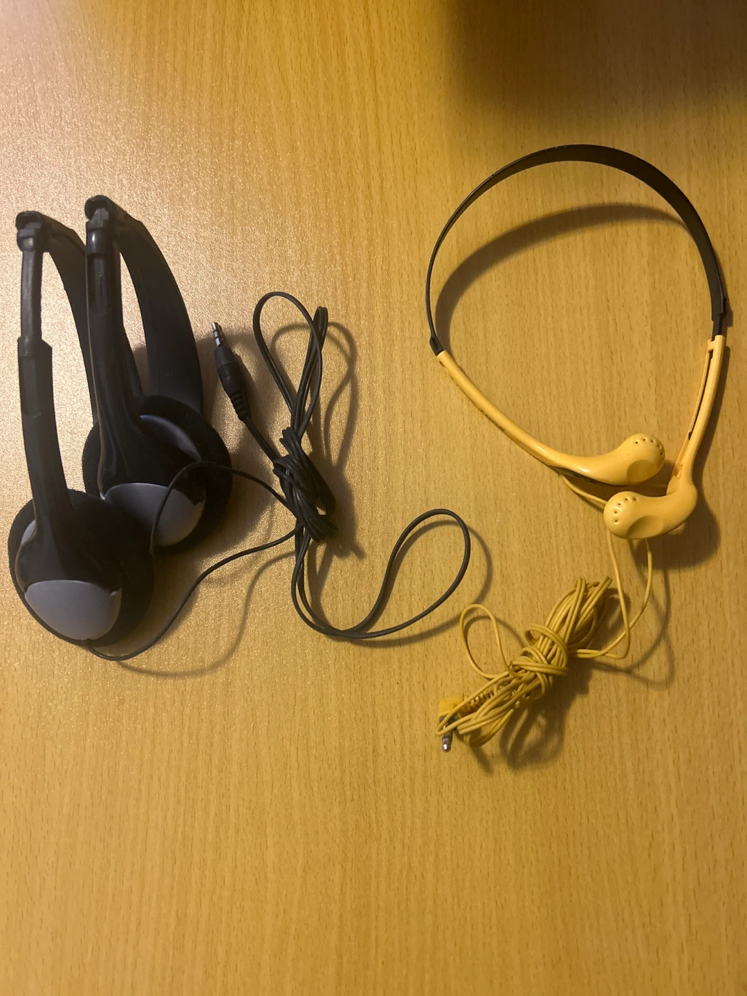 Two Pairs of Headphones - photo 3