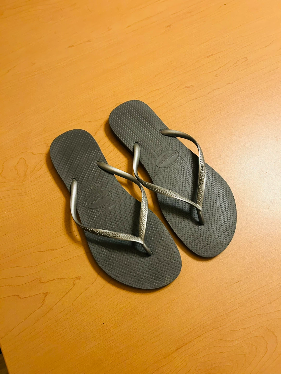 Havaianas Grey Flip Flops - Size 41/42