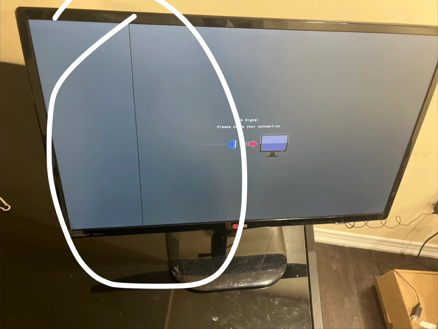 24" LG Monitor with HDMI Cable - photo 4