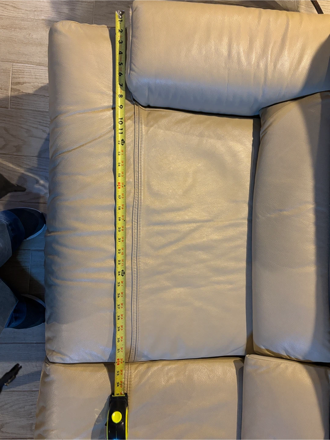 Postmodern 6-Piece Leather Sectional Couch - Pristine Condition - photo 4