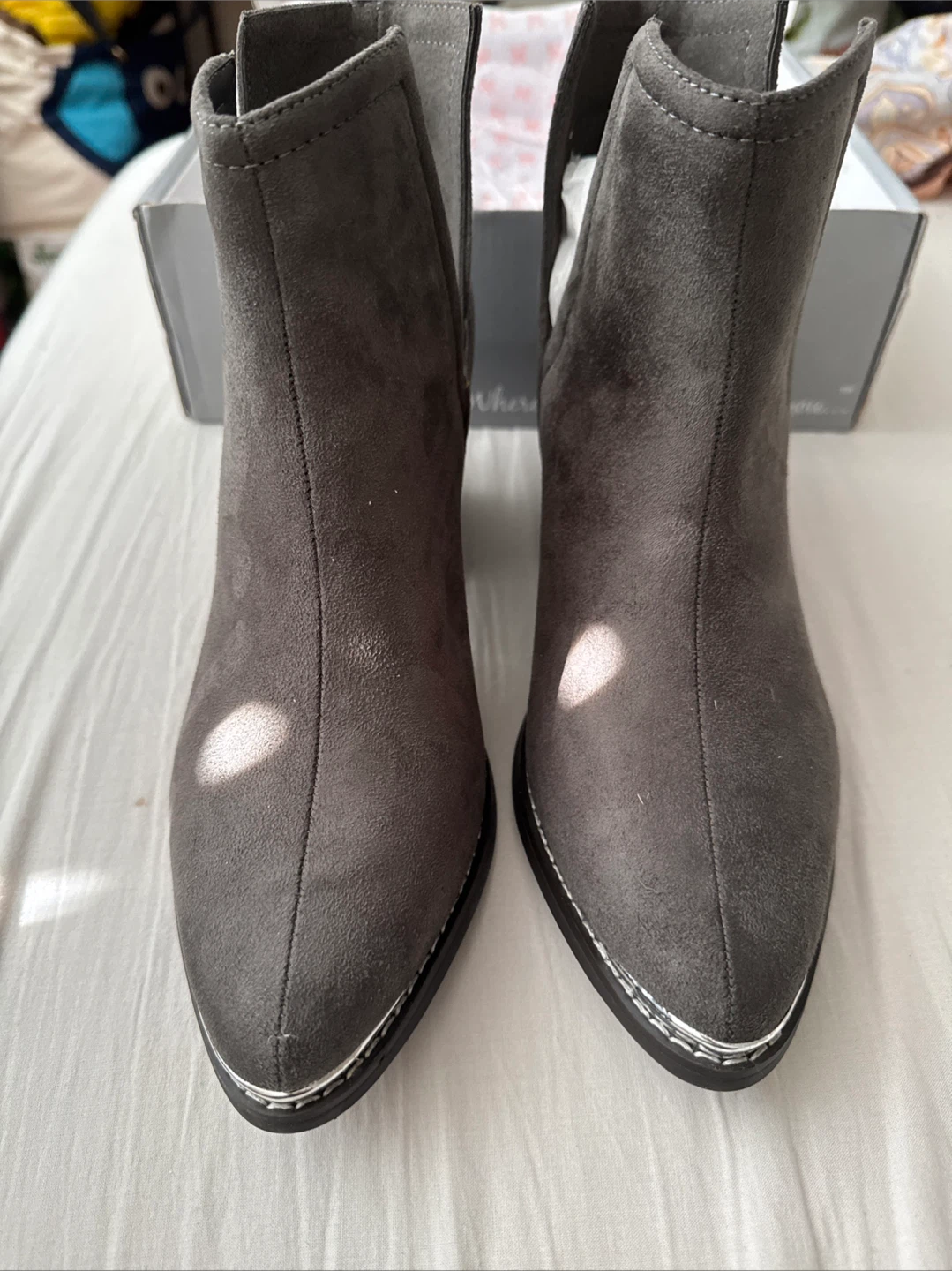 Gray women’s NEW Faux Suede Ankle Boots Size 10 - photo 2