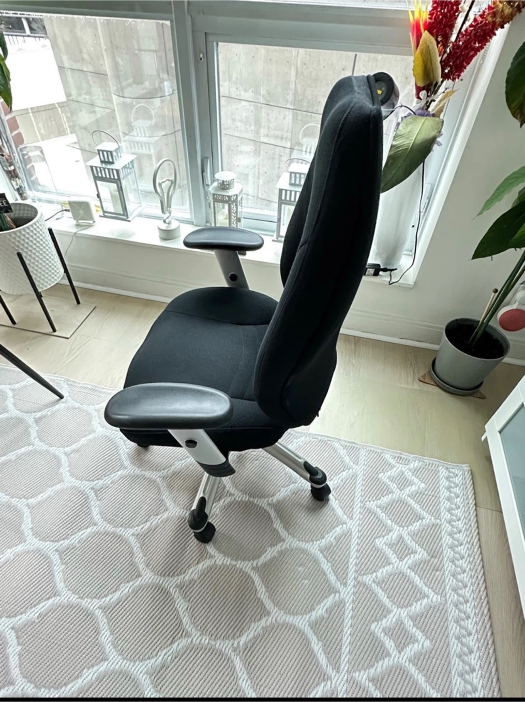 Ergonomic Office Chair