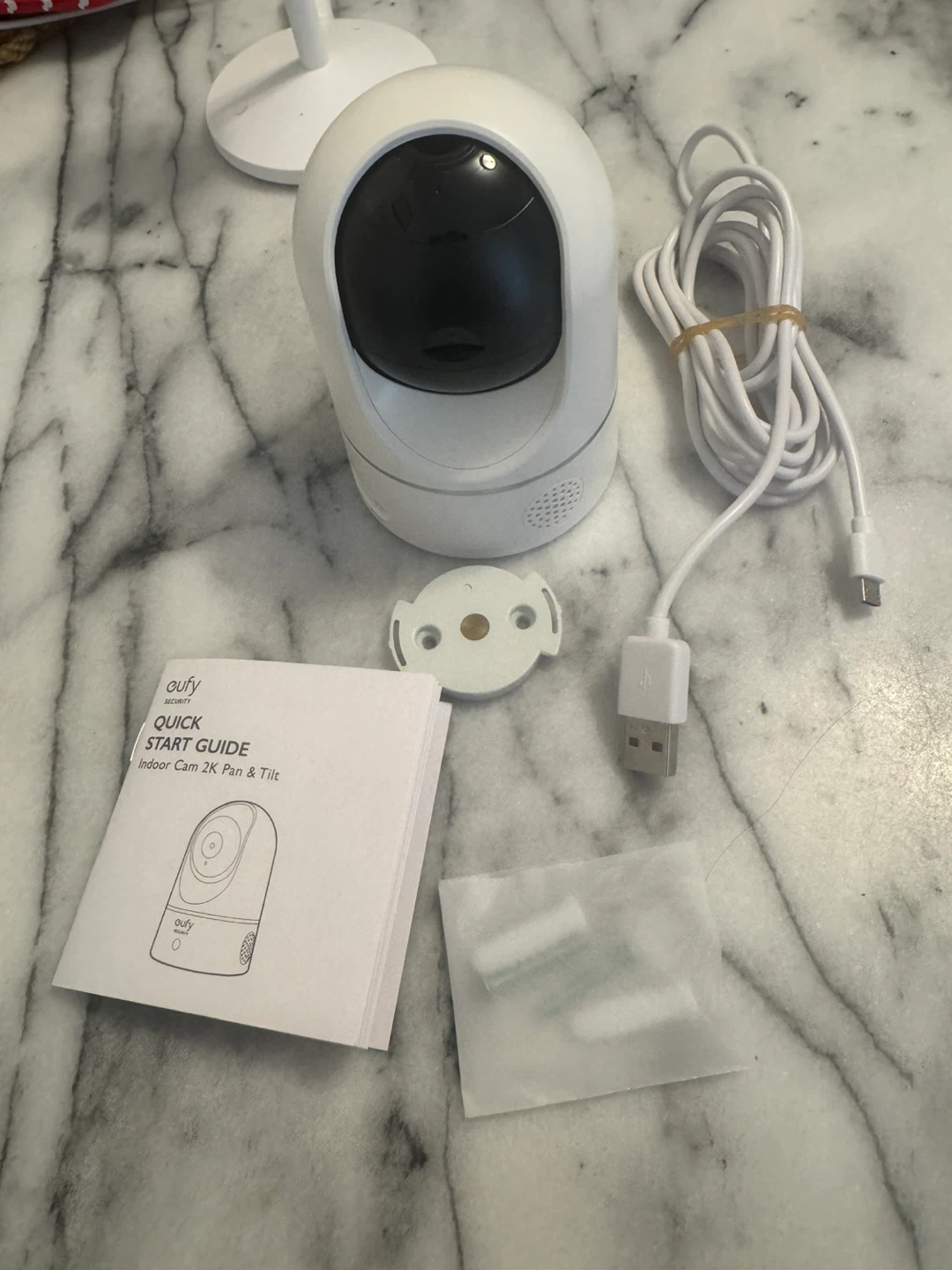 eufy Security Indoor Cam E220 2K Pan & Tilt - photo 2