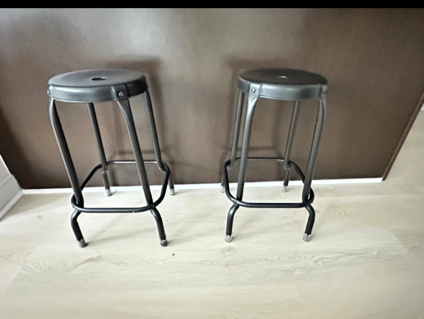 Set of 2 Metal Bar Stools - photo 2