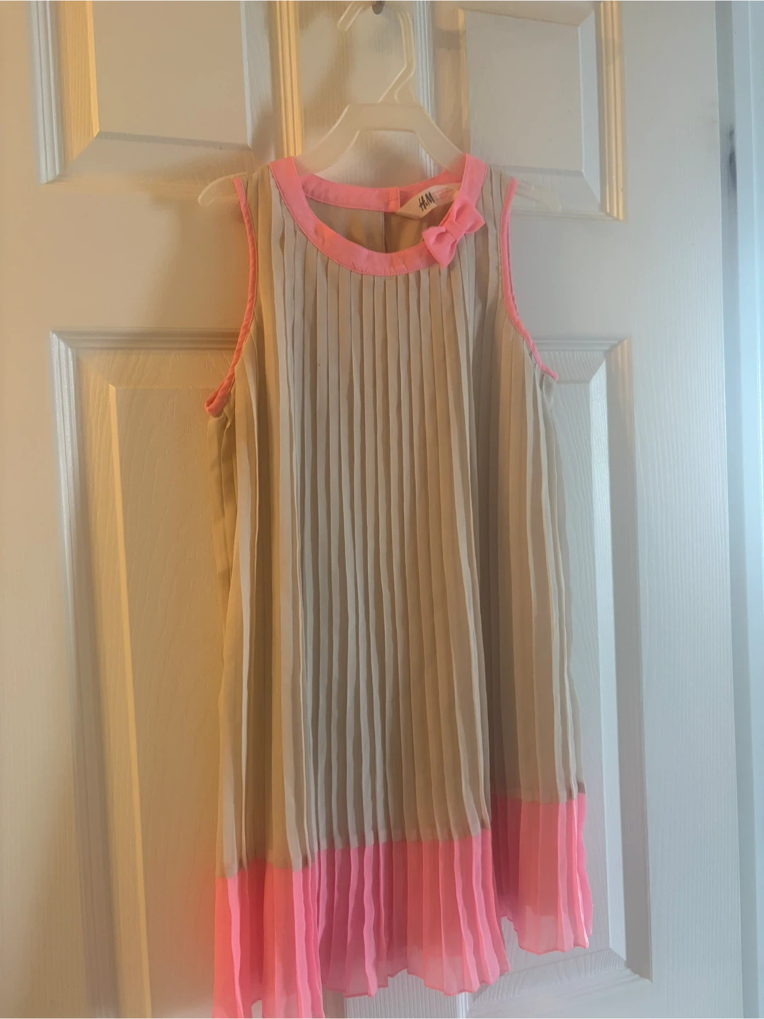 H&M Girls Pleated Dress Beige Pink Bow Size 8