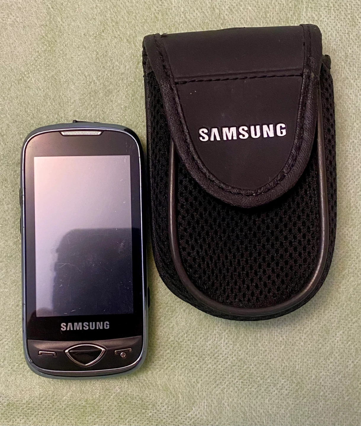 Samsung Flip Phone with Pouch