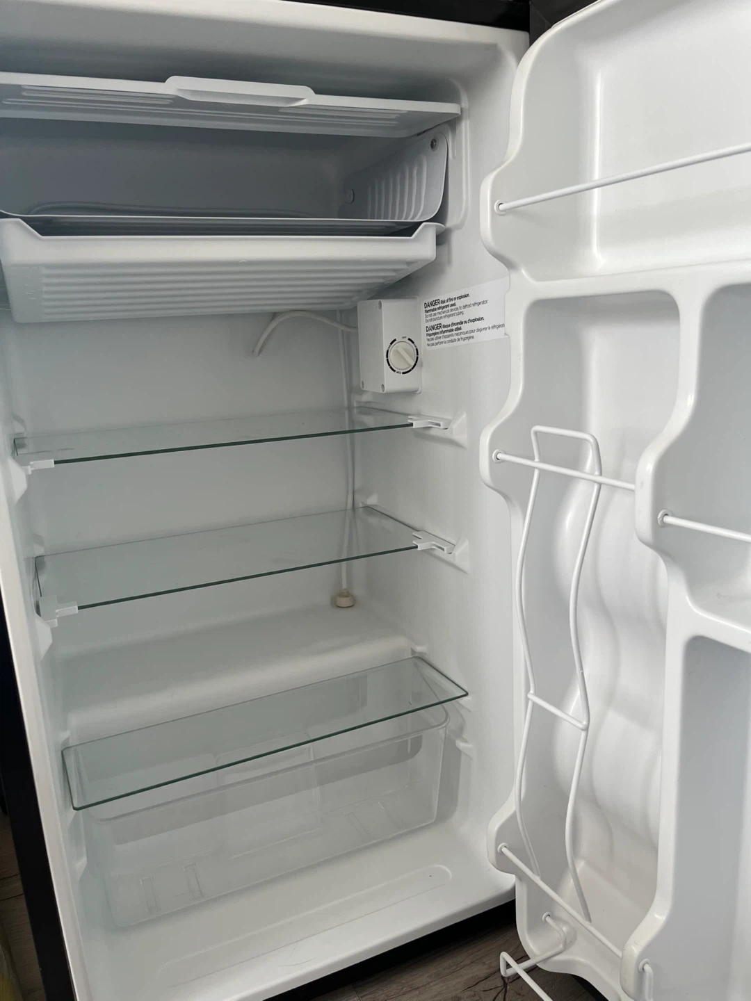 Midea Compact Refrigerator