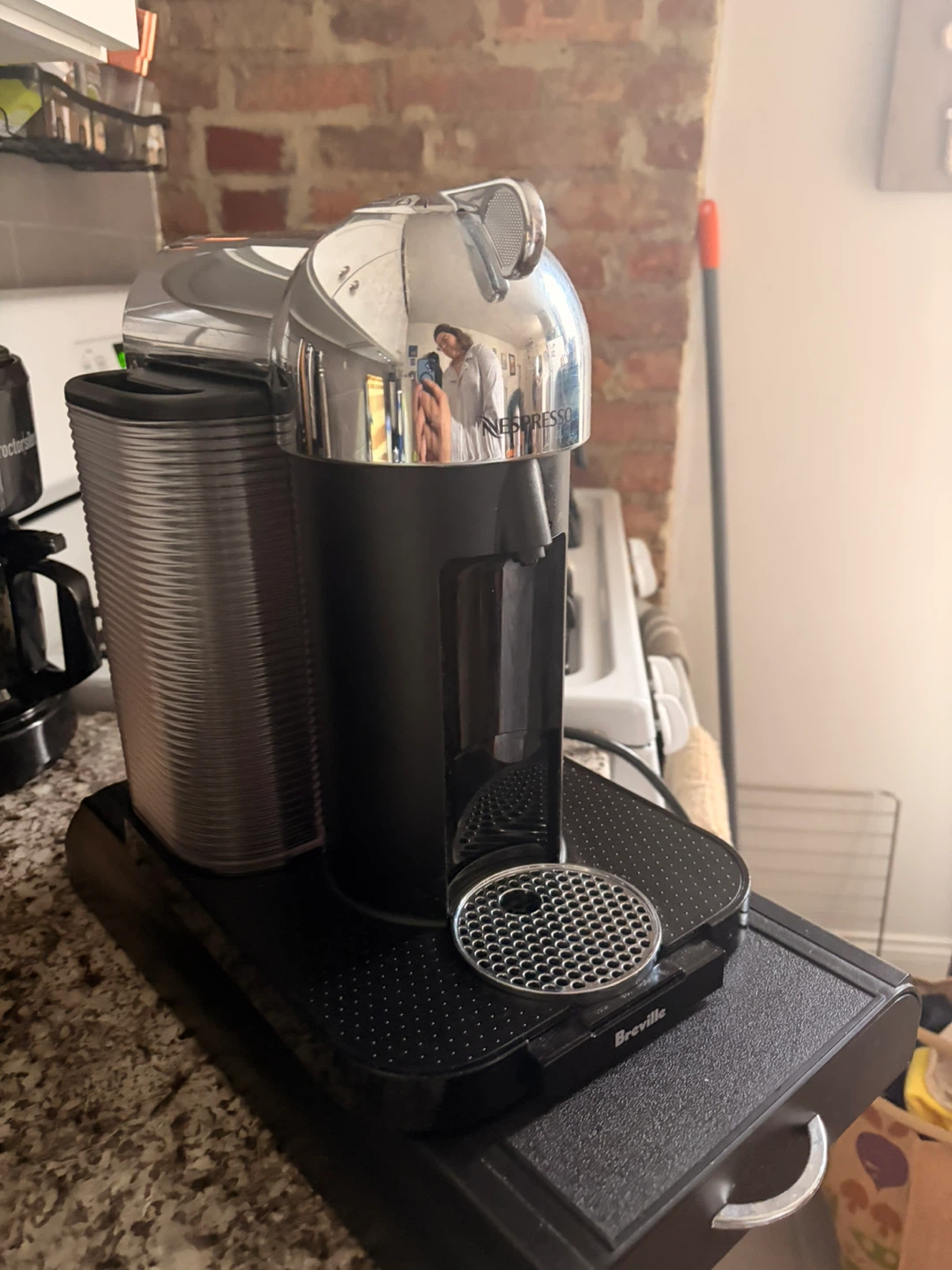 Nespresso Breville Coffee Machine - photo 2