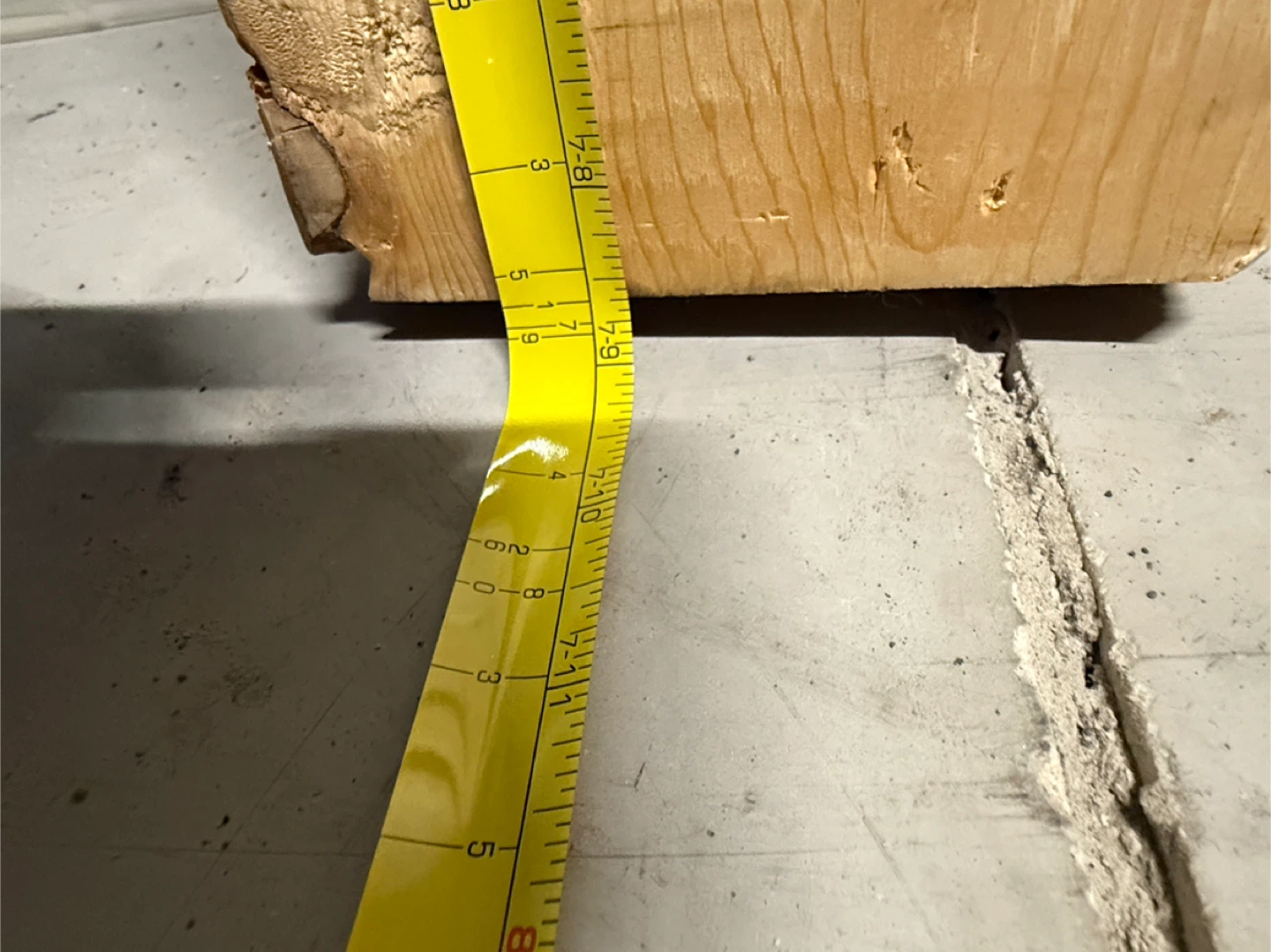 3 pieces of SELECT lumber 2x4