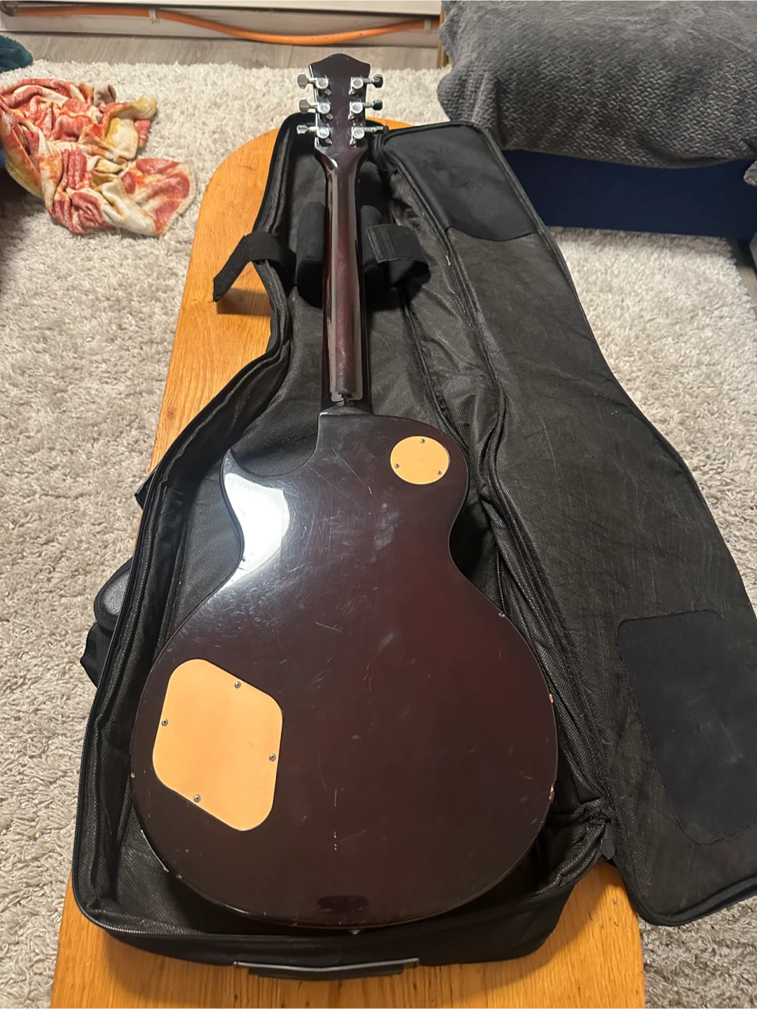 Eleca Les Paul–style electric guitar for sale. - photo 4