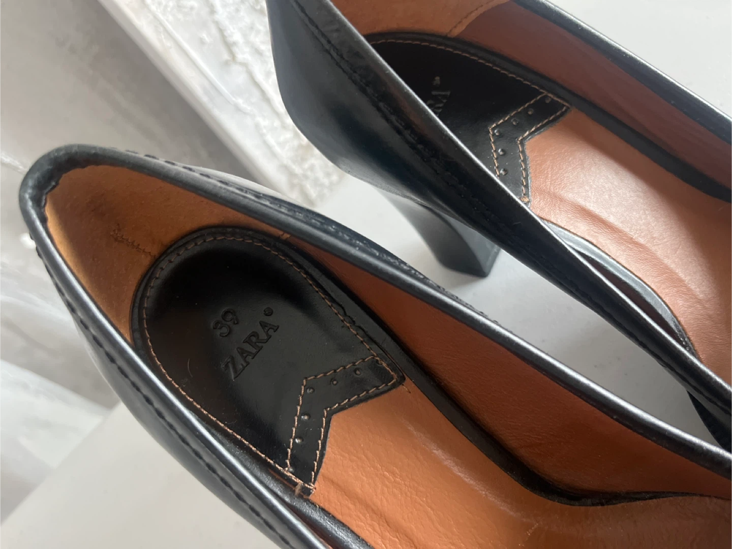 ZARA-Black Leather Heels - photo 3