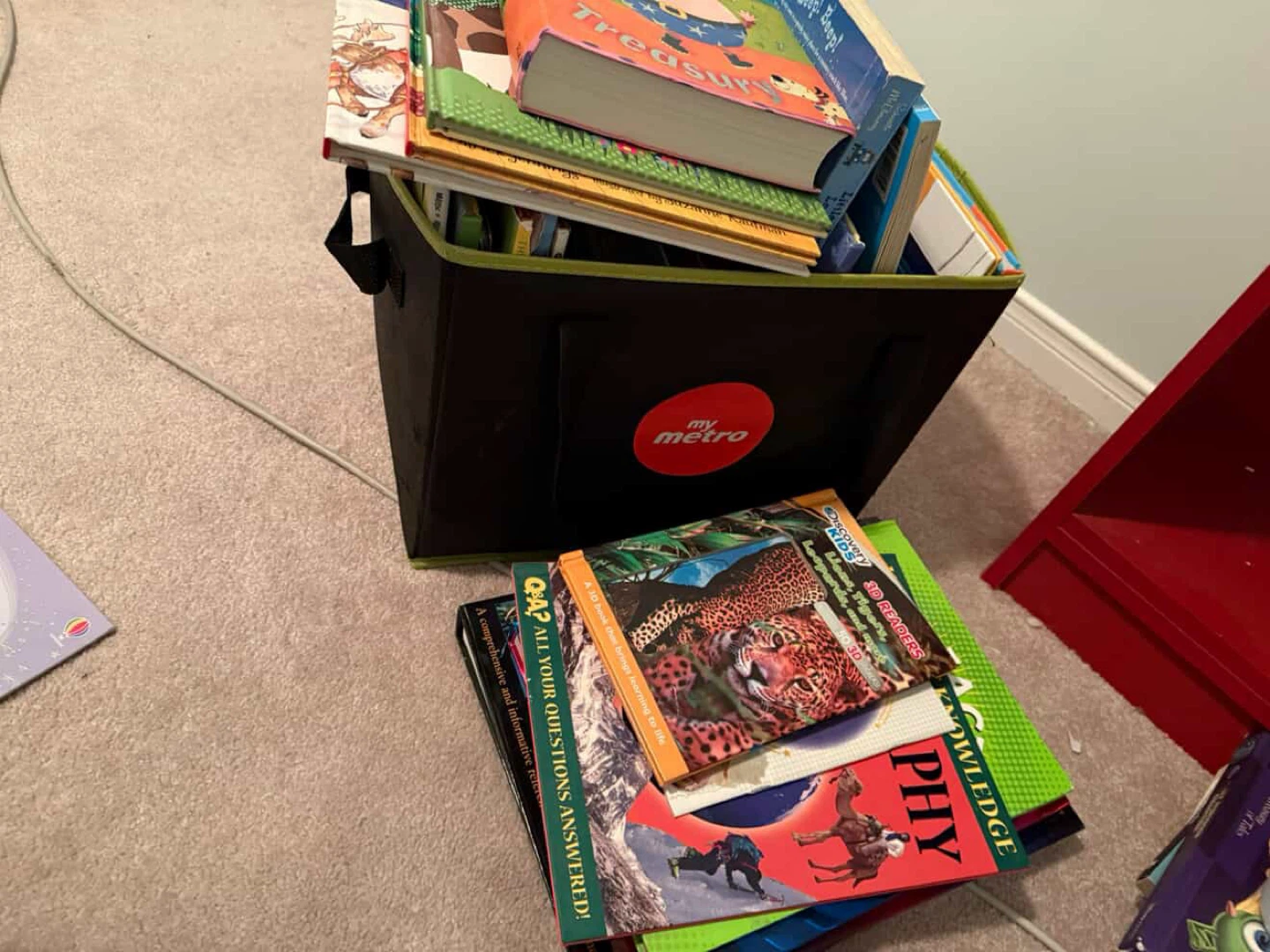Mixed Kids Books Bundle: Harry Potter, Dog Man, etc - photo 3