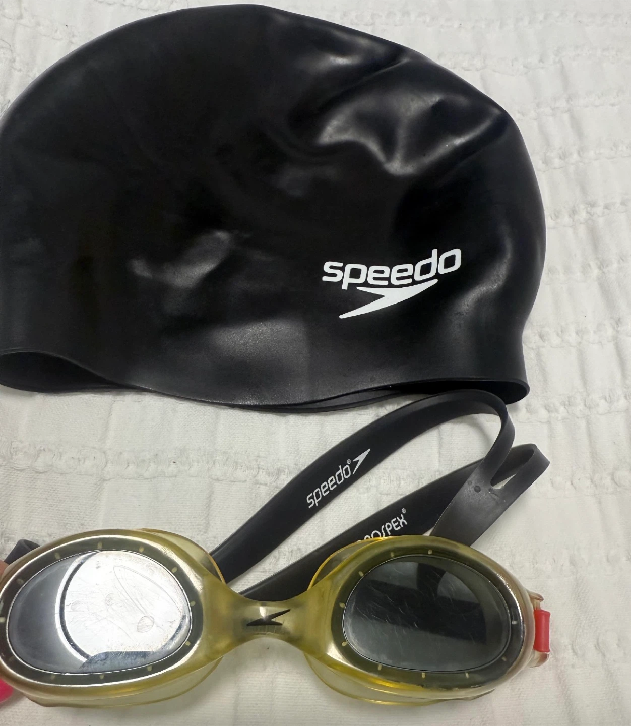 Speedo Swim Cap and Hydrospex Goggles Set