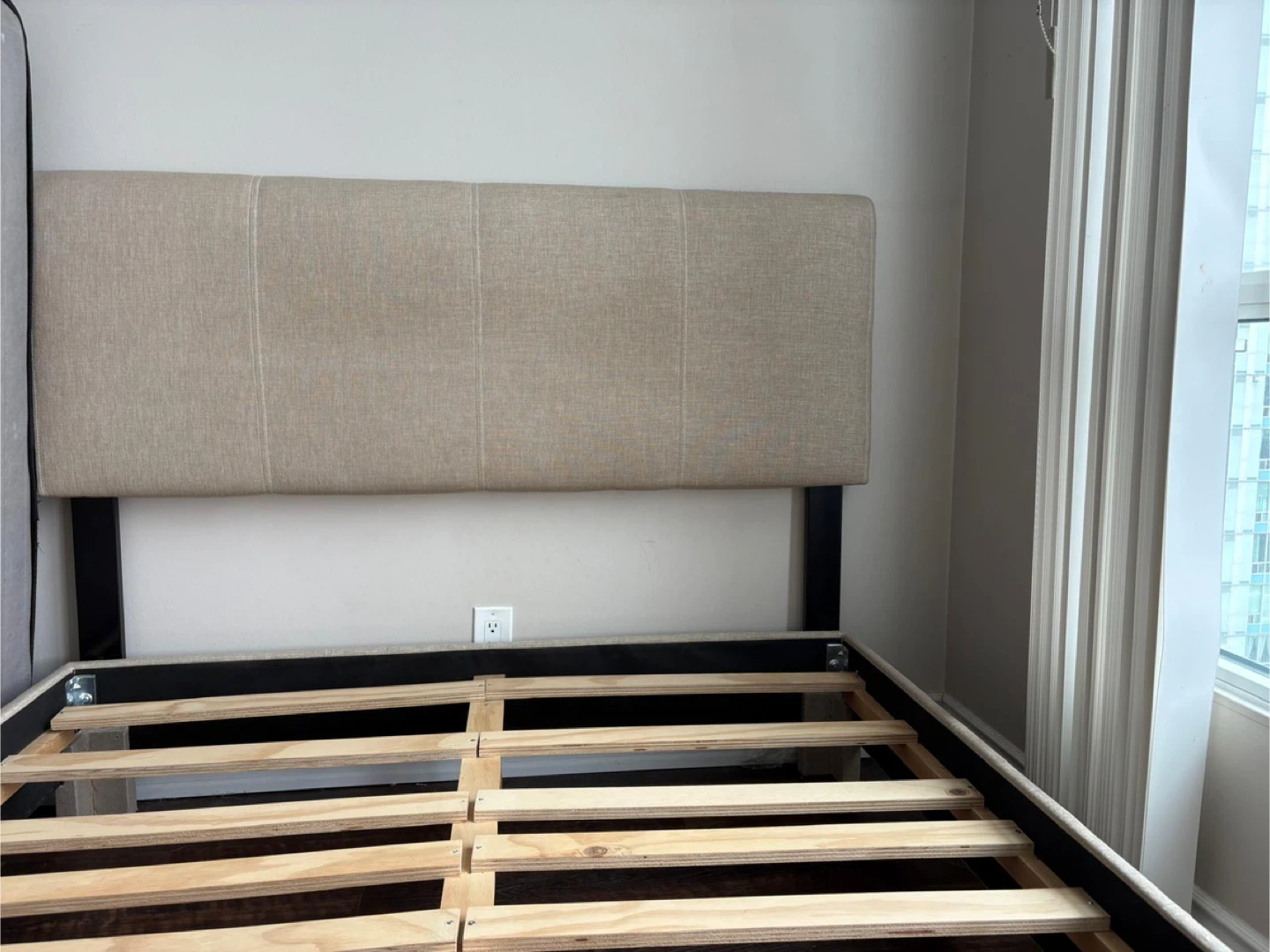 Queen Size Mattress with frame/ Need gone assp - photo 2