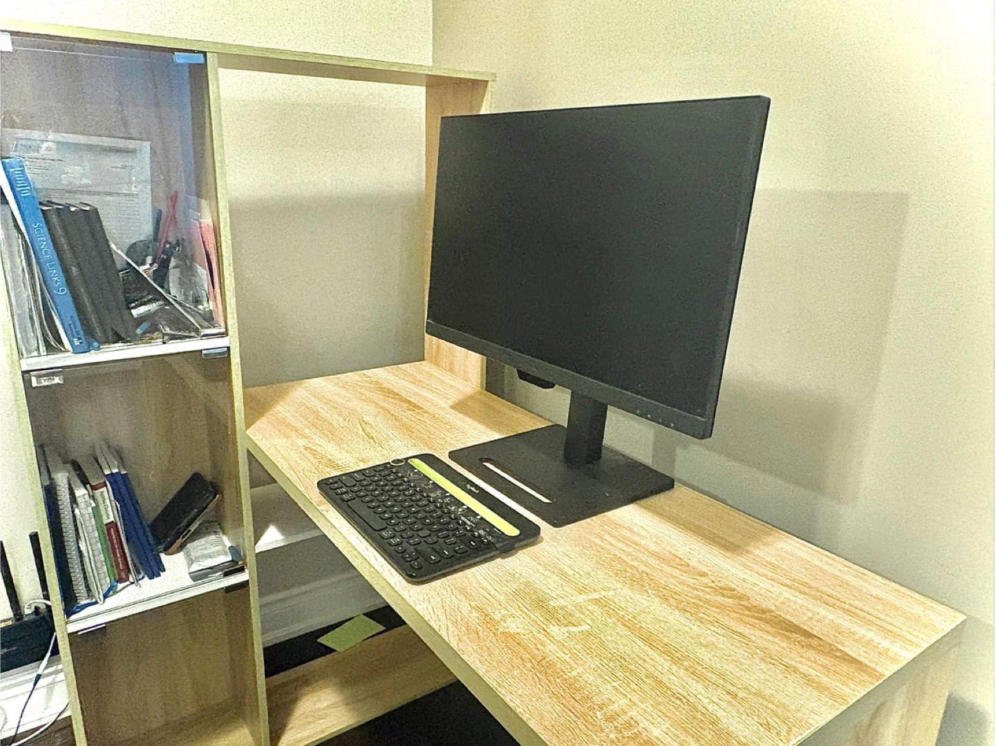 Light Wood Desk with Side Shelving Unit - photo 2