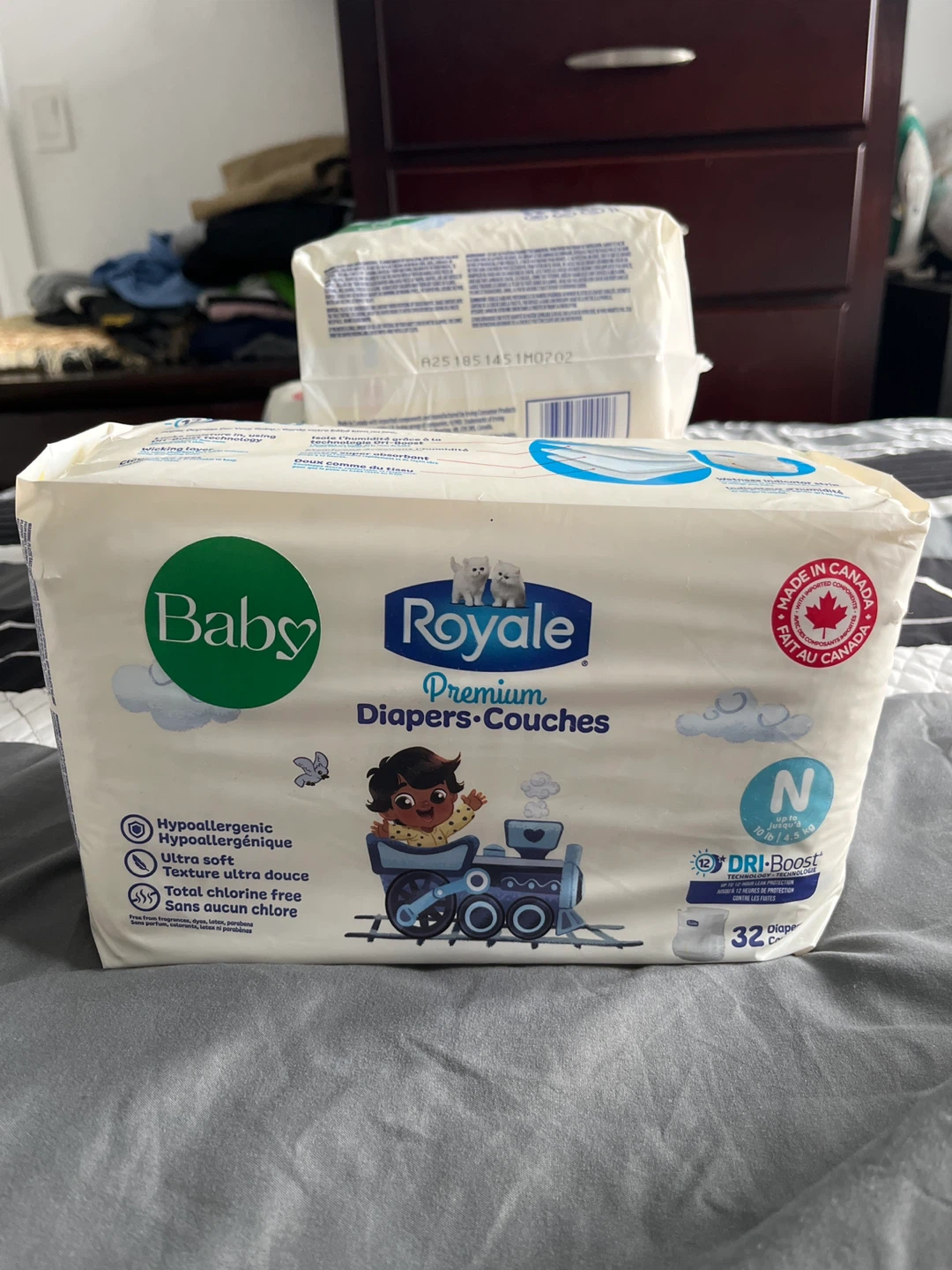 Royale Premium Baby Diapers - Size N - 32 Count