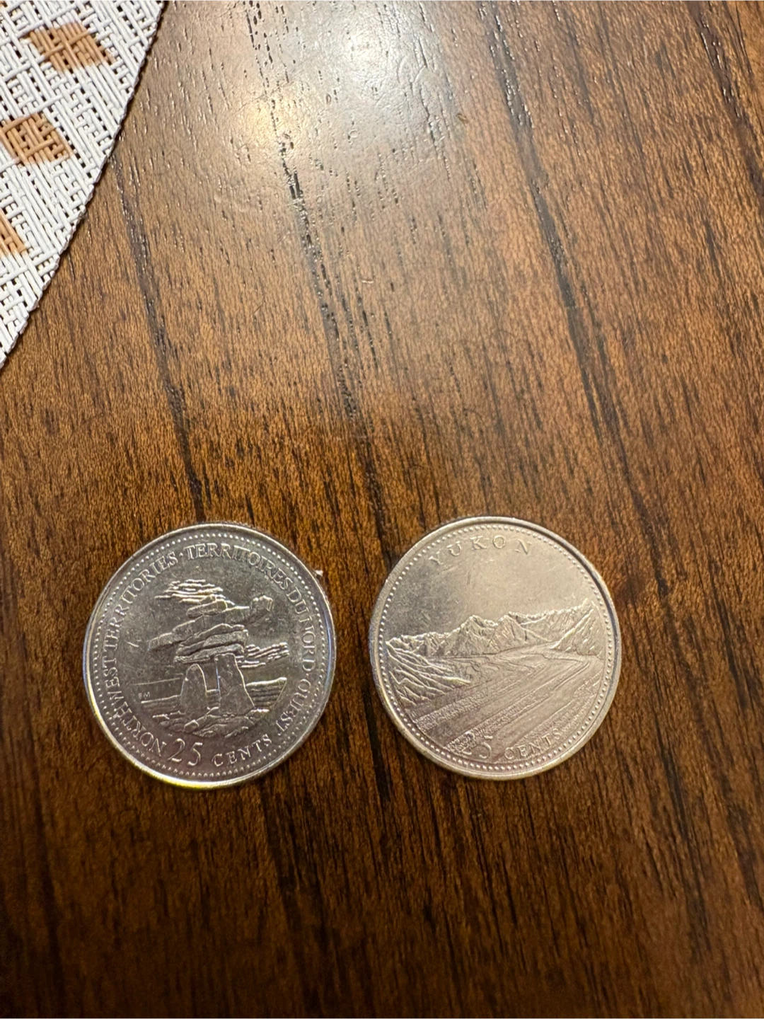 2 Canadian Quarters
