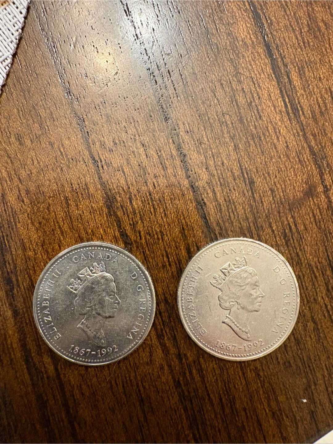 2 Canadian Quarters - photo 2