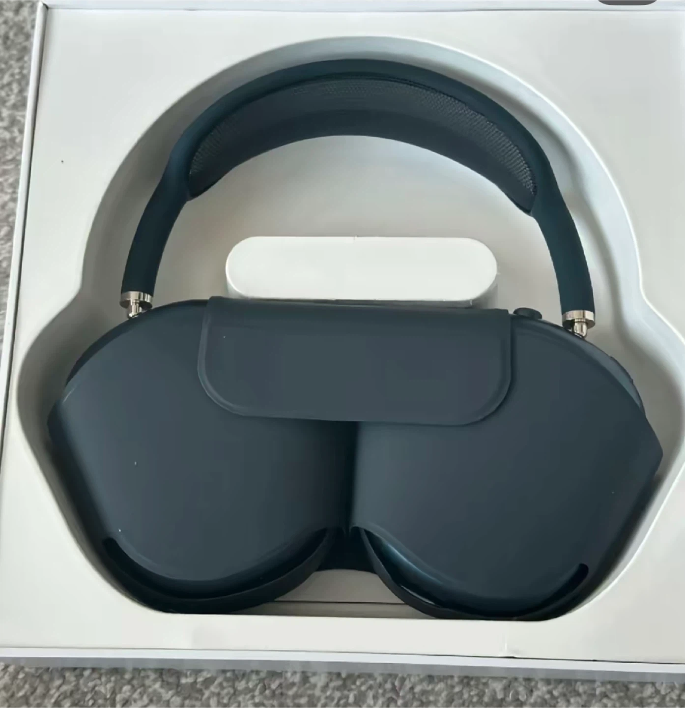 Apple AirPods Max Headphones - photo 2