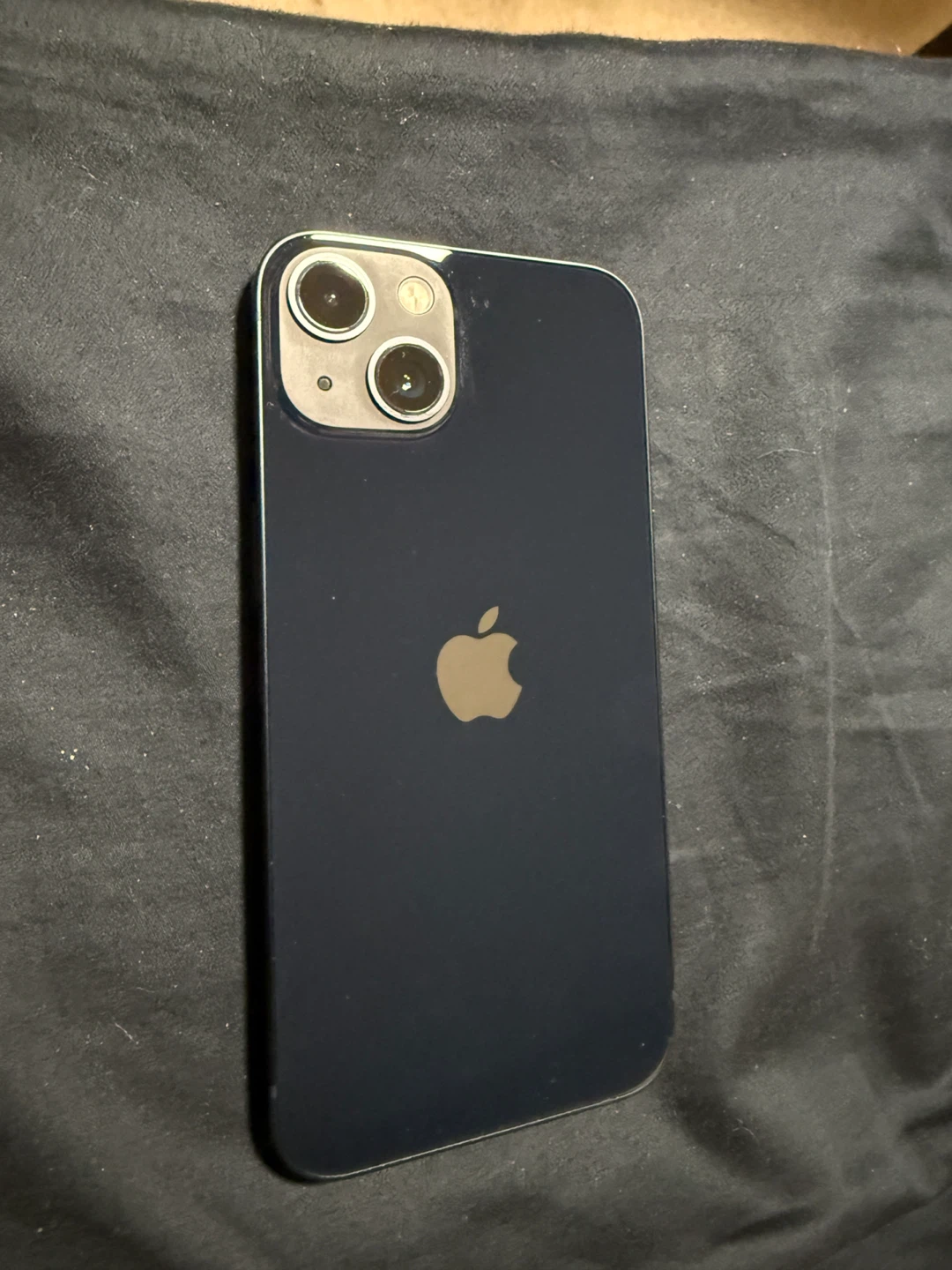Apple iPhone 13 Midnight