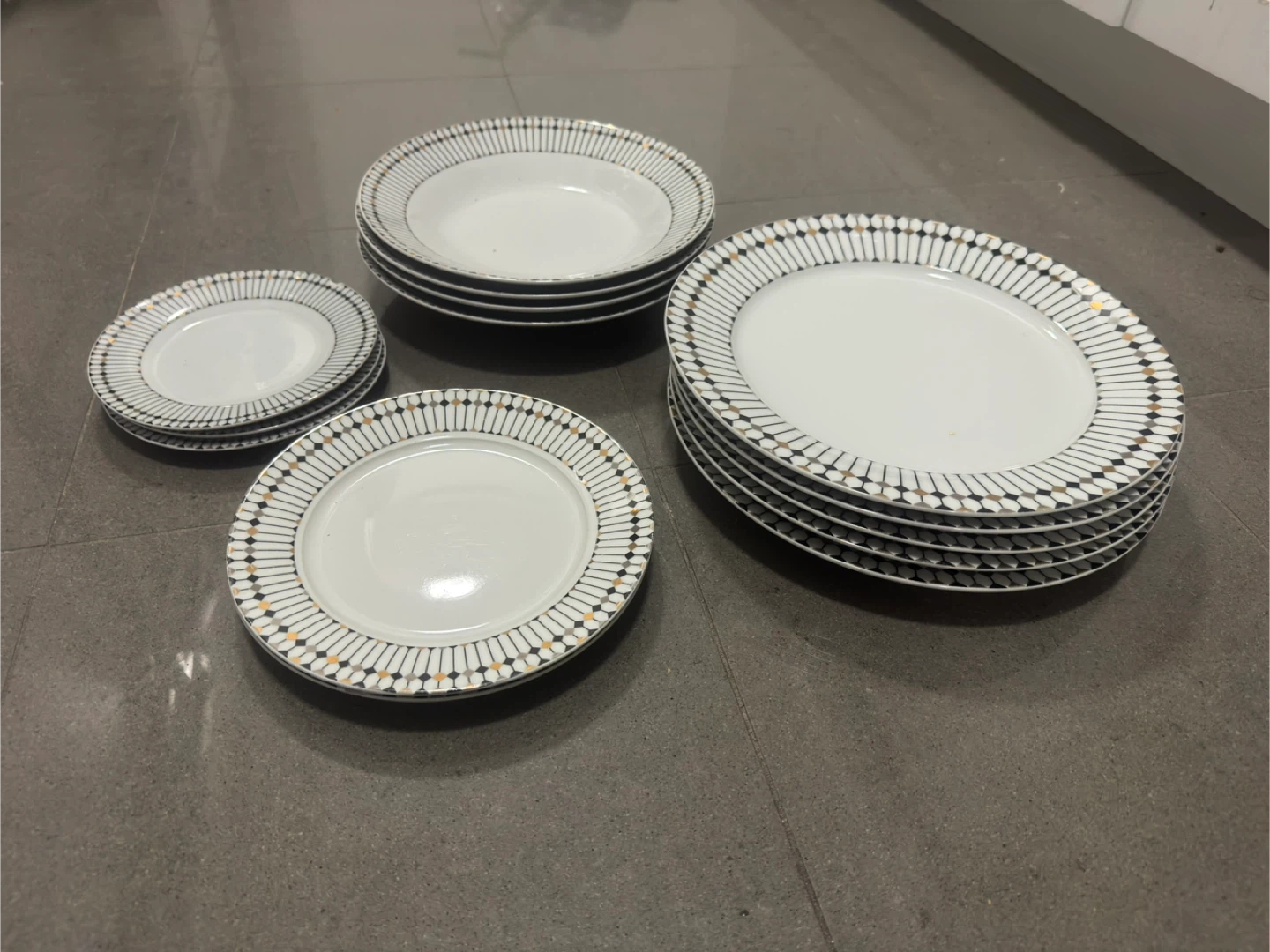 Vintage Porcelain Ceramic Dinner Set