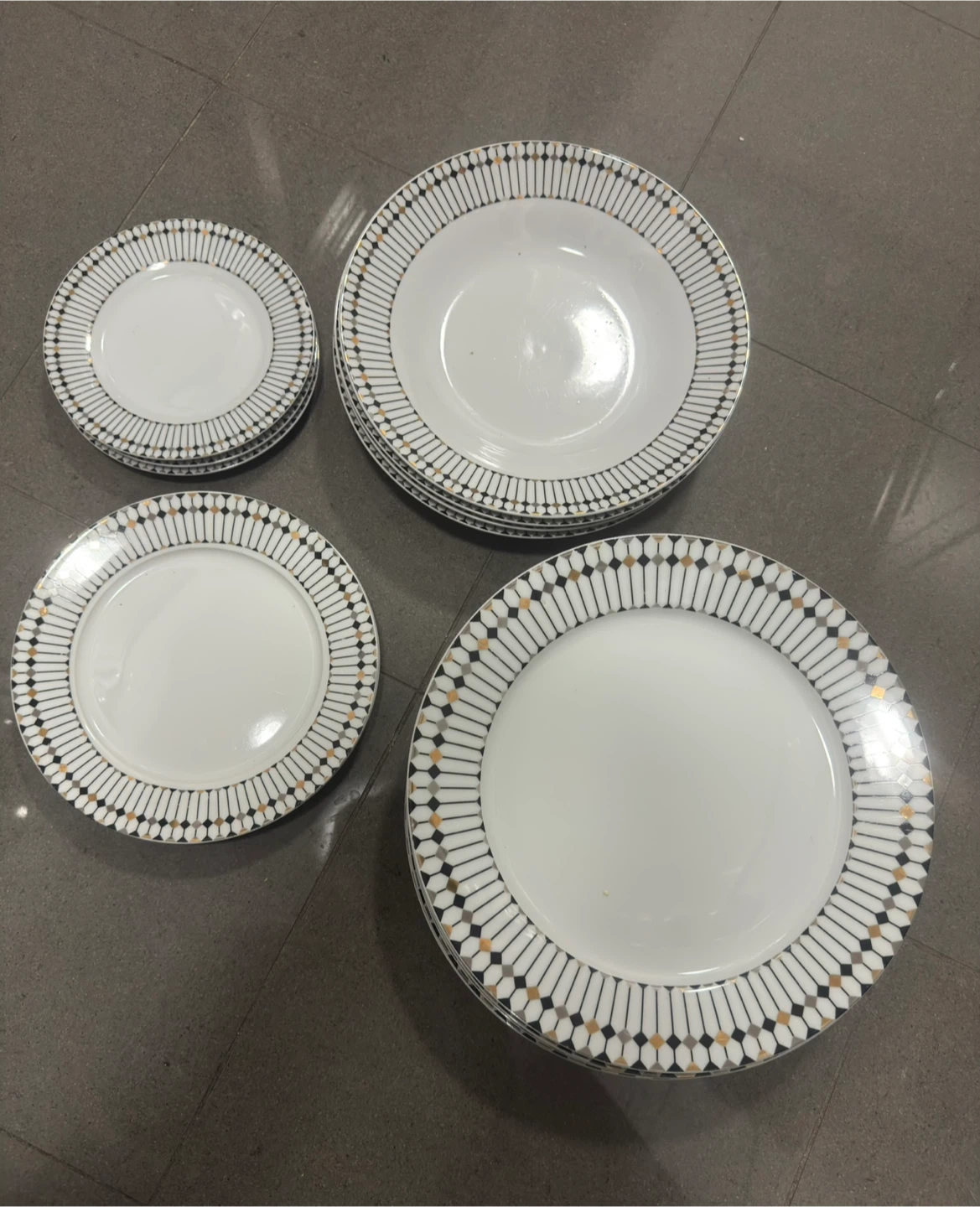 Vintage Porcelain Ceramic Dinner Set - photo 2