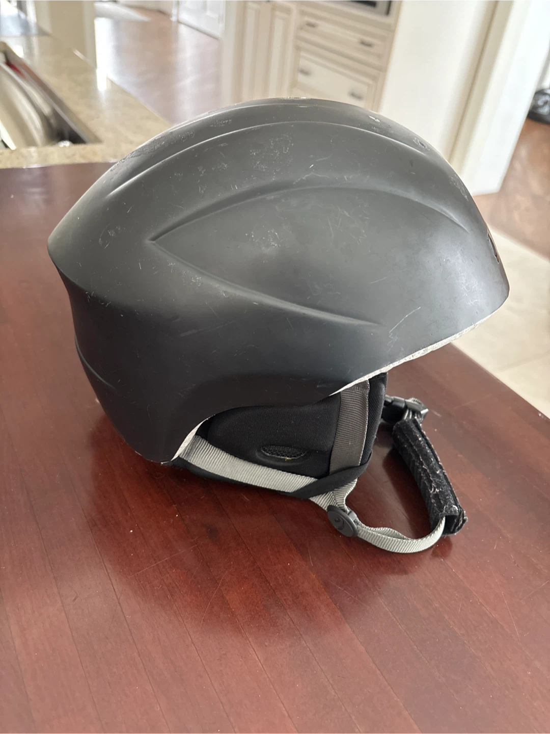 Giro Ski Helmet SIZE: S-XS