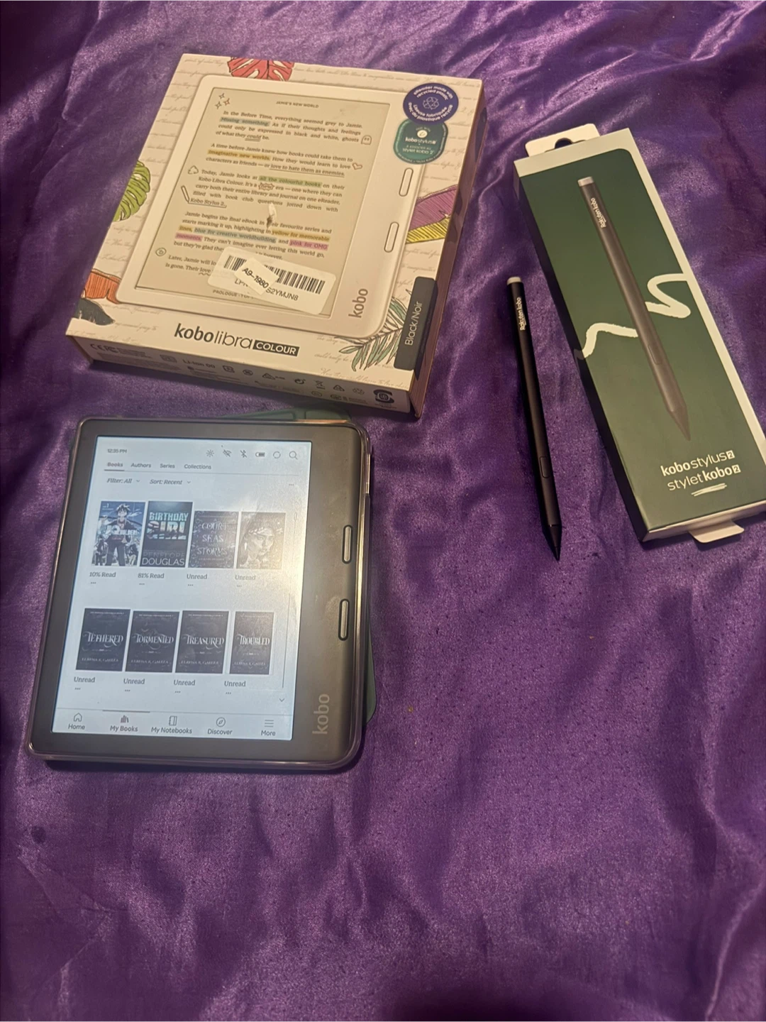 Kobo Libra Colour eReader with Stylus Bundle