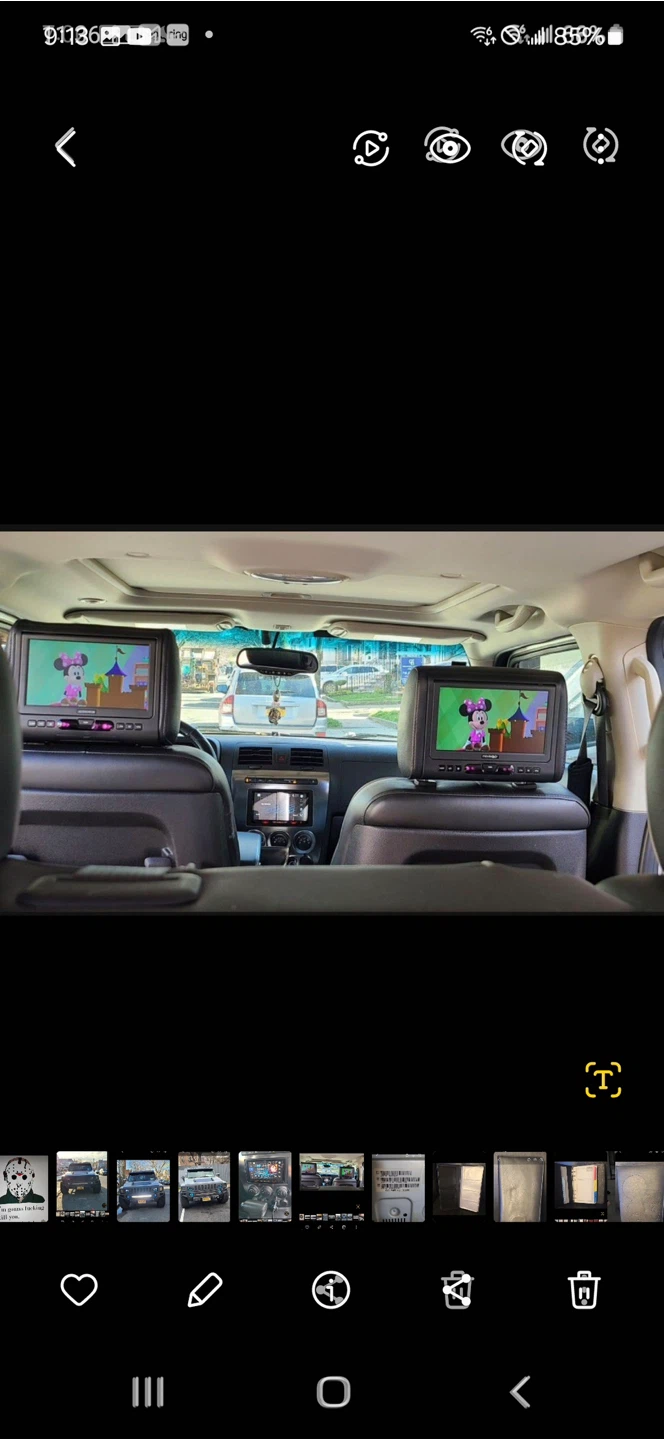 Hummer H3 Custom Stereo and Headrest Monitors - photo 2