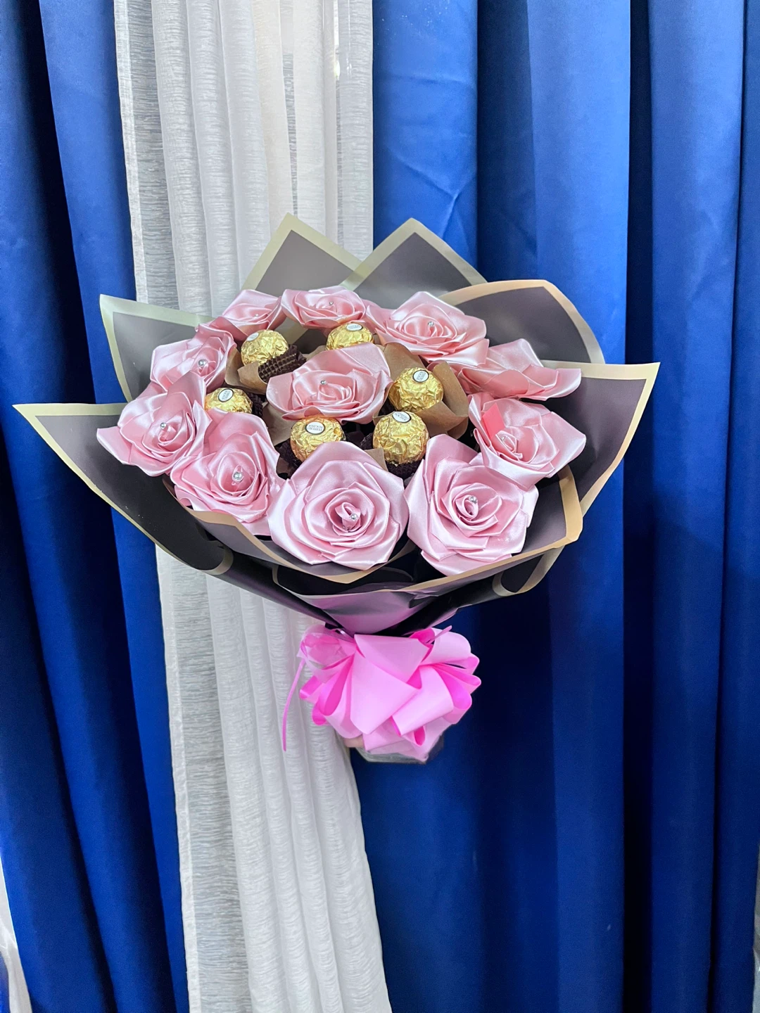 Ferrero Rocher Chocolate Bouquet with Pink Roses - photo 2
