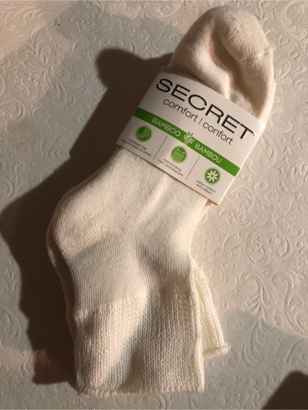 SECRET Bamboo Comfort Socks - White/Cream - Size 6-10