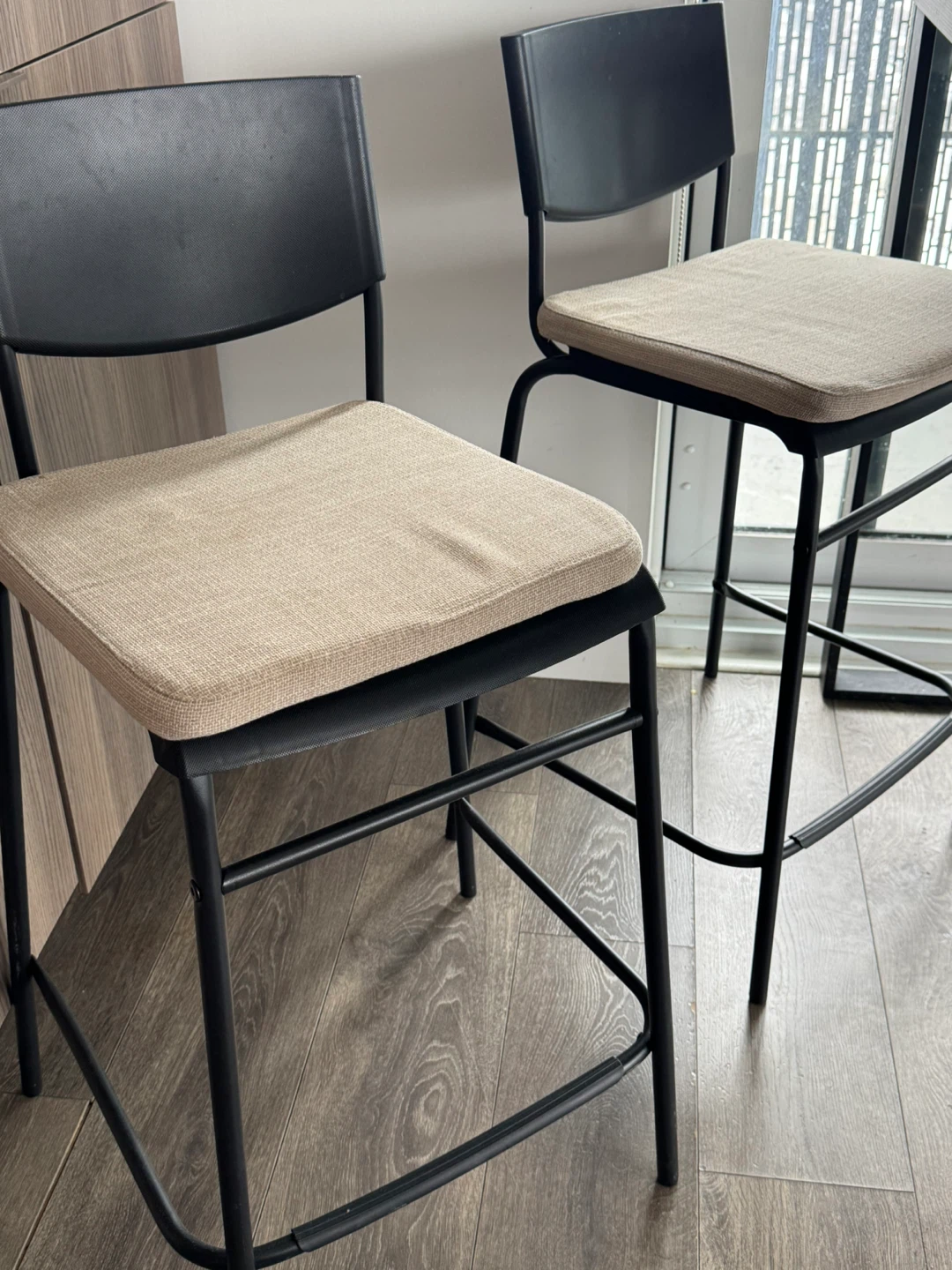 Set of 2 Black Bar Stools with Tan Cushions
