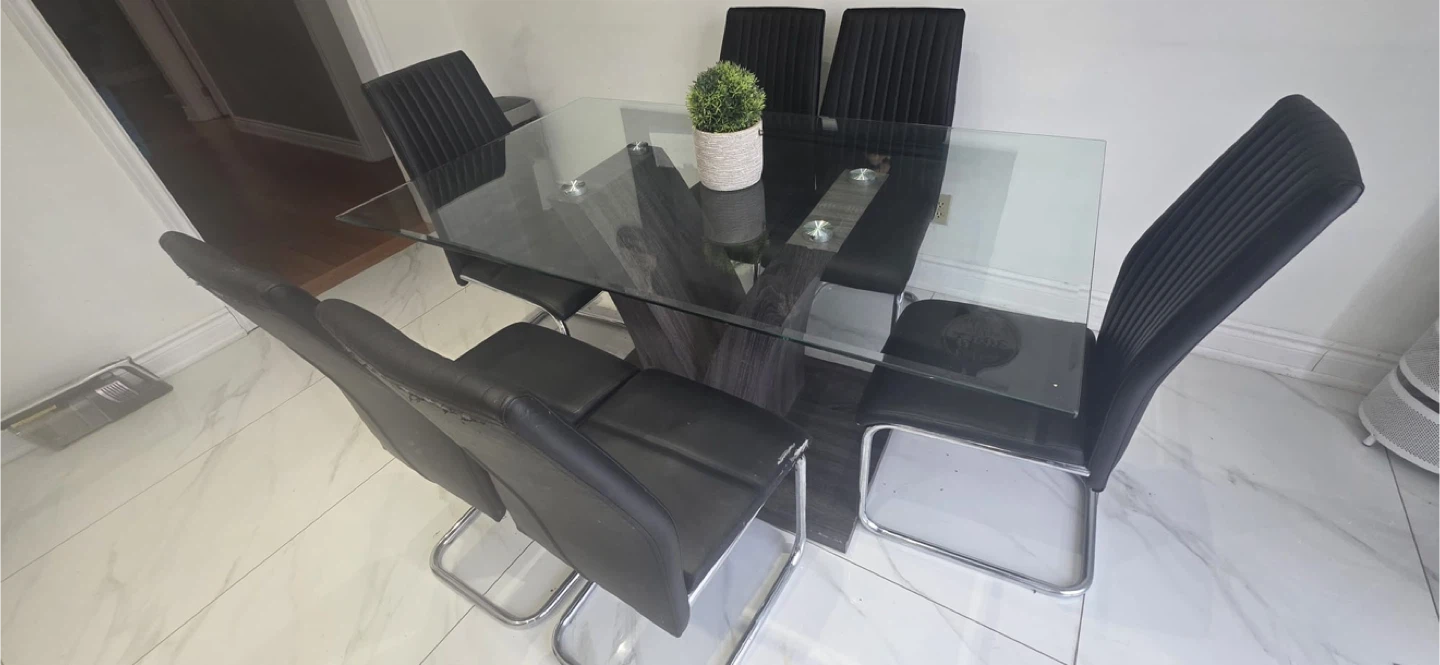 Glass Dining Table with 6 Black Chairs 🥕