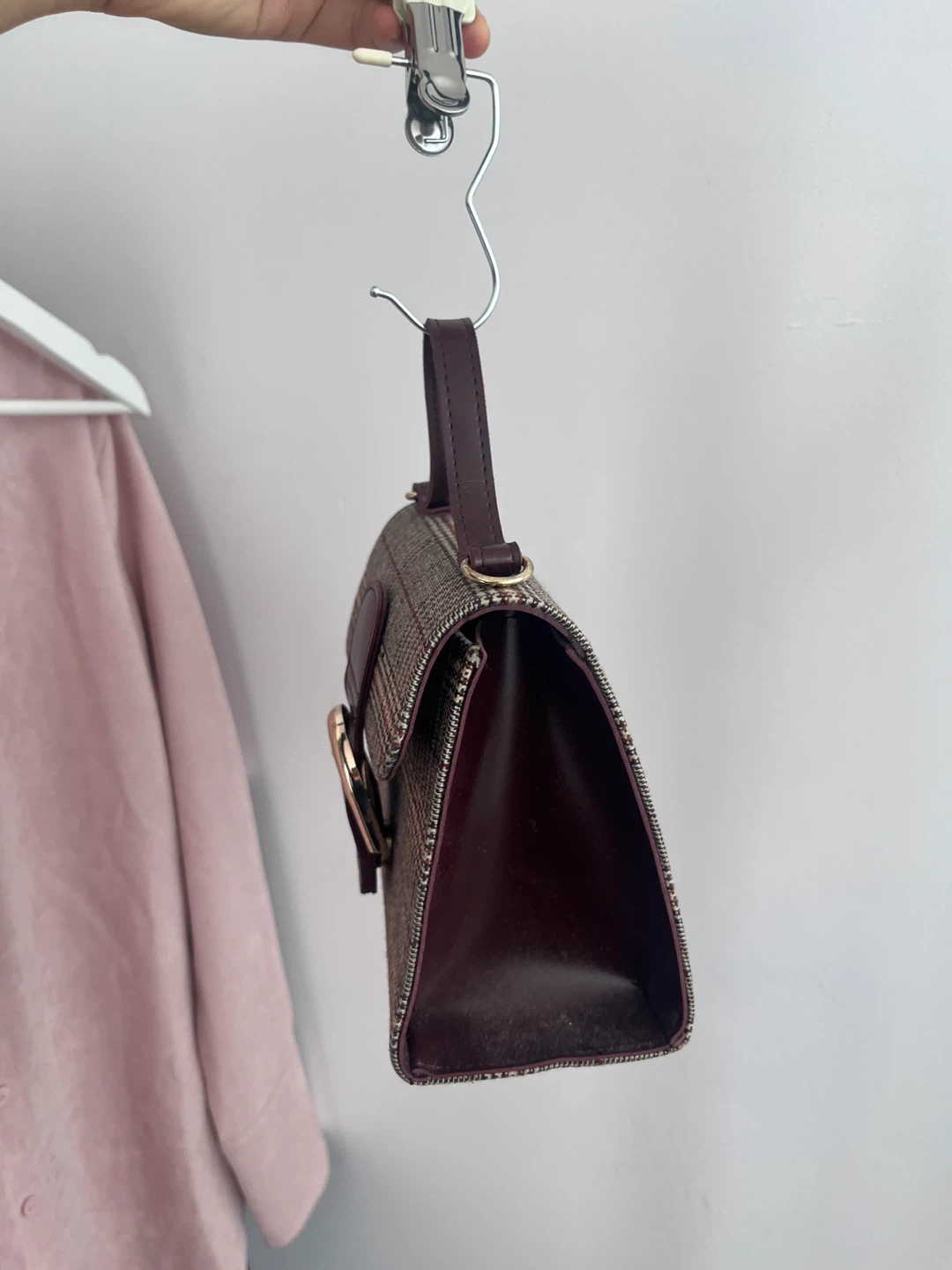 Korea design bag: Plaid handbag with gold buckle - photo 2
