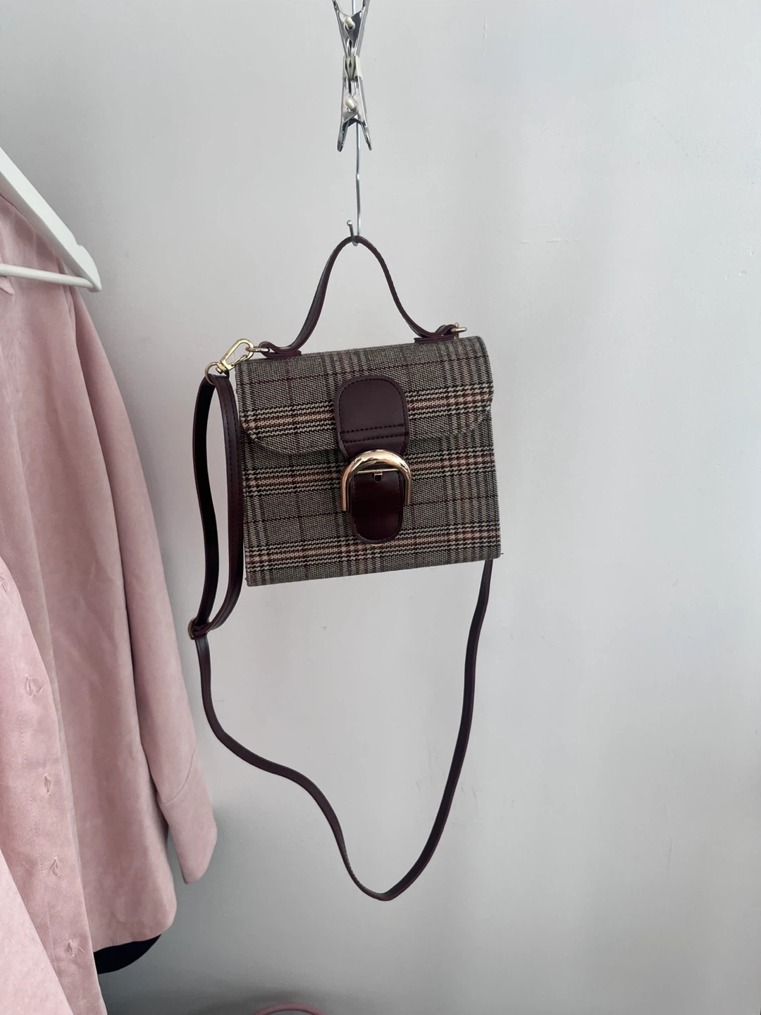 Korea design bag: Plaid handbag with gold buckle - photo 5