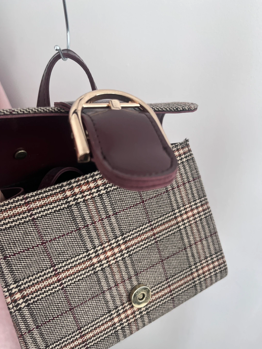 Korea design bag: Plaid handbag with gold buckle - photo 4