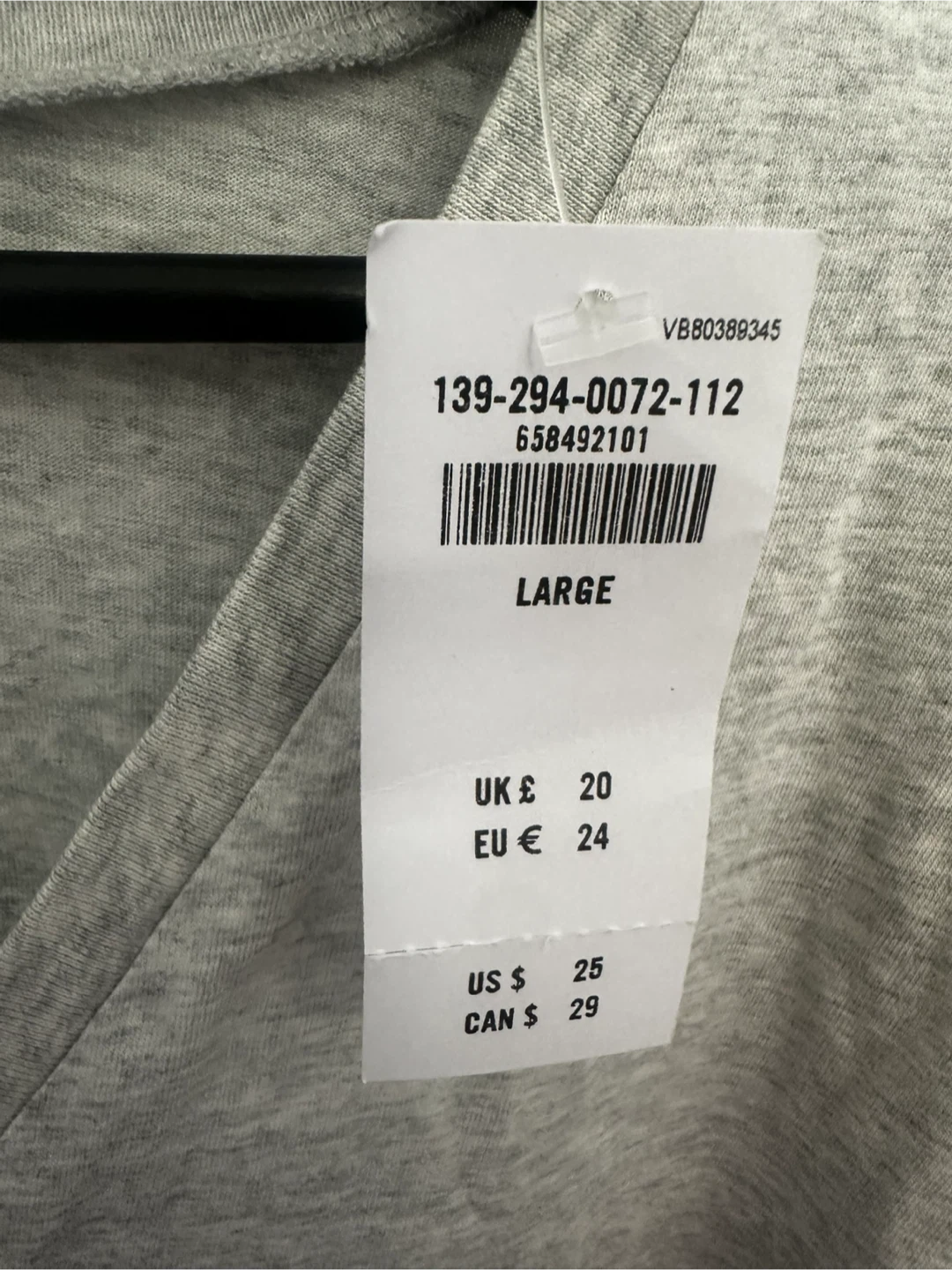 NEW Abercrombie and Fitch T-Shirt - Size Large - photo 3