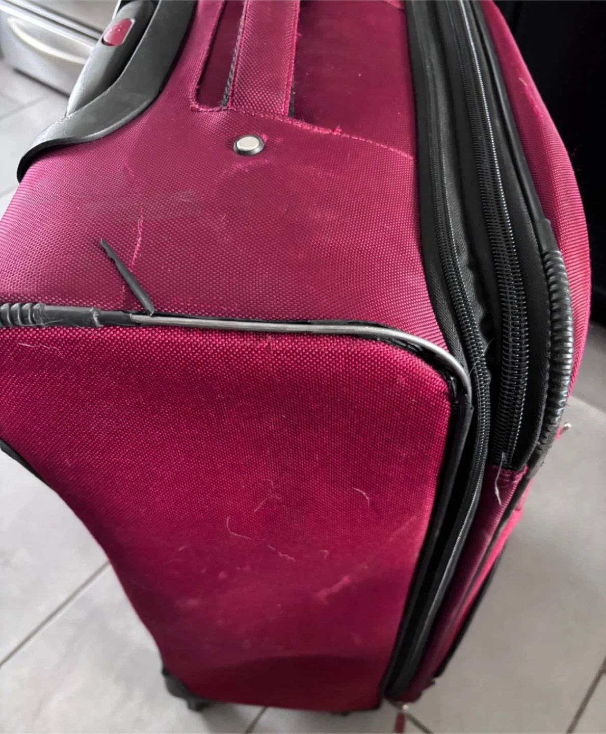 Samsonite Burgundy Rolling checked Luggage - photo 4