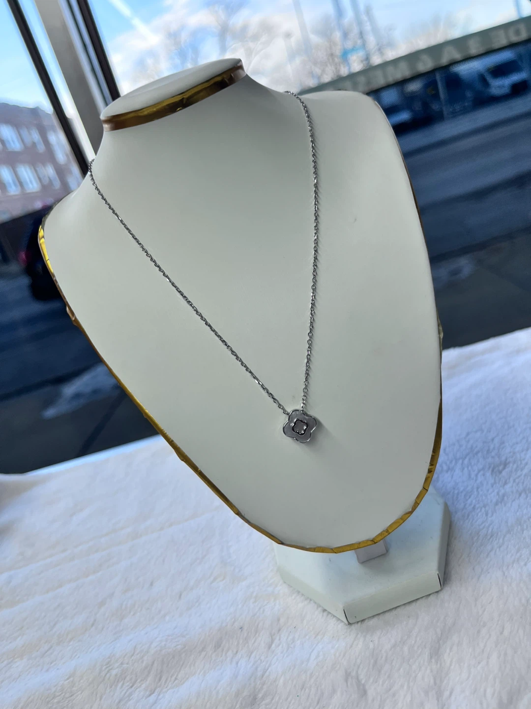 Silver Clover Pendant Necklace