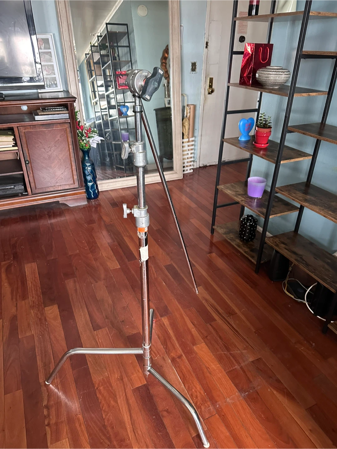 Matthews 40” C-Stand w/ Turtle Base + Arm - photo 2